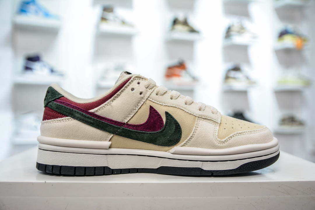 300 R NIKE DUNK SB LOW 定制配色 Dunk SB顾名思义 DZ2794-366