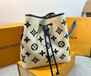 Louis Vuitton Designer
 Bucket Bags Embroidery Cotton Raffia Summer Collection Beach M23080