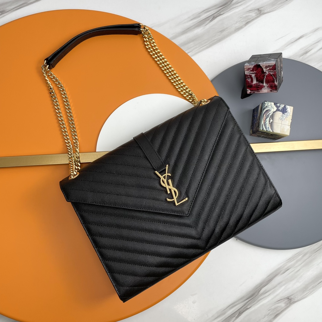 #𝑬𝒏𝒗𝒆𝒍𝒐𝒑𝒆#【Original】P##Súper increíble, bolso sobre de cuero genuino acolchado con grano medio, lo clásico es e…