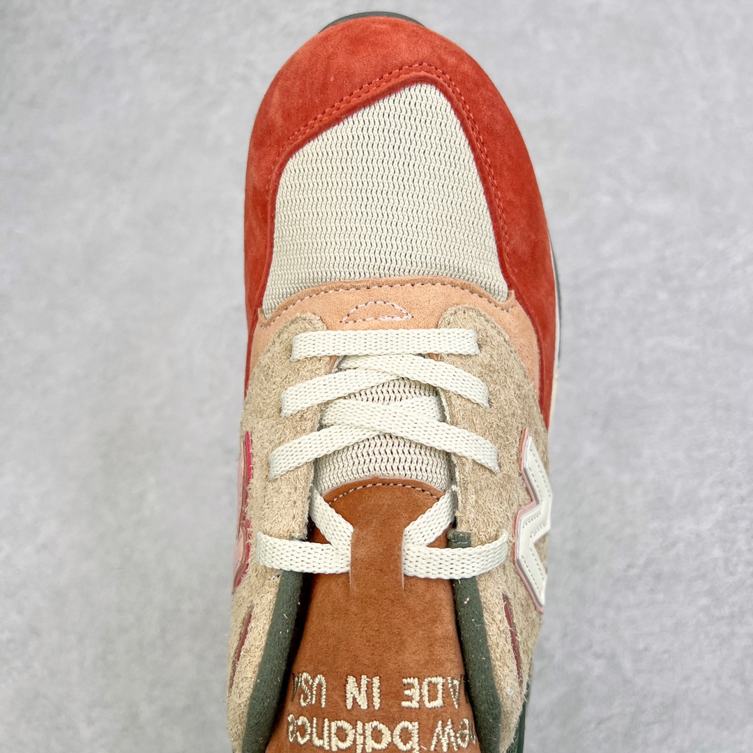 图片[4]-＃K版纯原 KITH x New Balance NB998 \\\”BroadacreCity\\\” 复古低帮跑步鞋 U998KH1 白红绿 Kith发布了与New Balance 998 的最新联名 Ronnie Fieg作为Kith 的主理人 此次与Frank Lloyd Wright合作以New Balance 998系列 为蓝本 发布了Broadacre City概念的鞋型以庆祝该鞋款诞生35周年 该鞋款采用经典的网眼鞋面 搭配猪皮绒面革和 毛茸茸的绒面革覆盖面板 讨托了整个联名设计 多变的主题 此外 AbzOrb缓震科技也保证了脚感 该鞋的独特颜色一乳白色 泥土色 砖红色 暖杏色和橄榄绿-突出了建筑师弗兰克劳埃德赖特的未来城市概念Bradacre City的建筑草图和模型 作为特殊鞋盒 此次联名的鞋盒和讨纸也展示了 建筑师弗兰克劳埃德赖特的未来城市概念 整个联名诚意感满满 细节丰富 尺码：36 37 37.5 38 38.5 39.5 40 40.5 41.5 42 42.5 43 44 44.5 45-选品中心