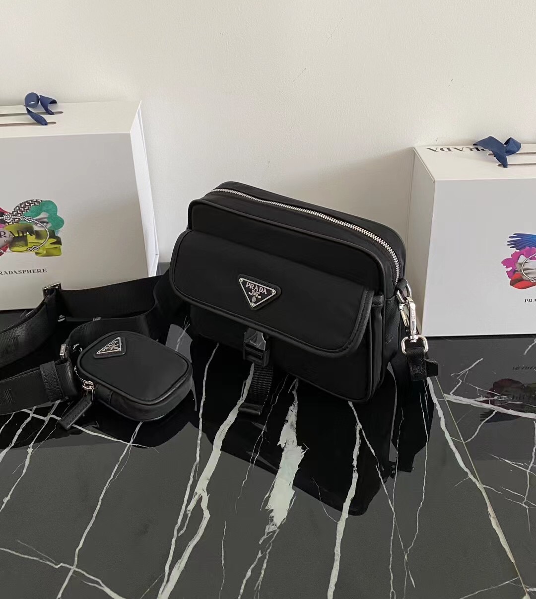 新作のスタイリッシュな郵便配達バッグ