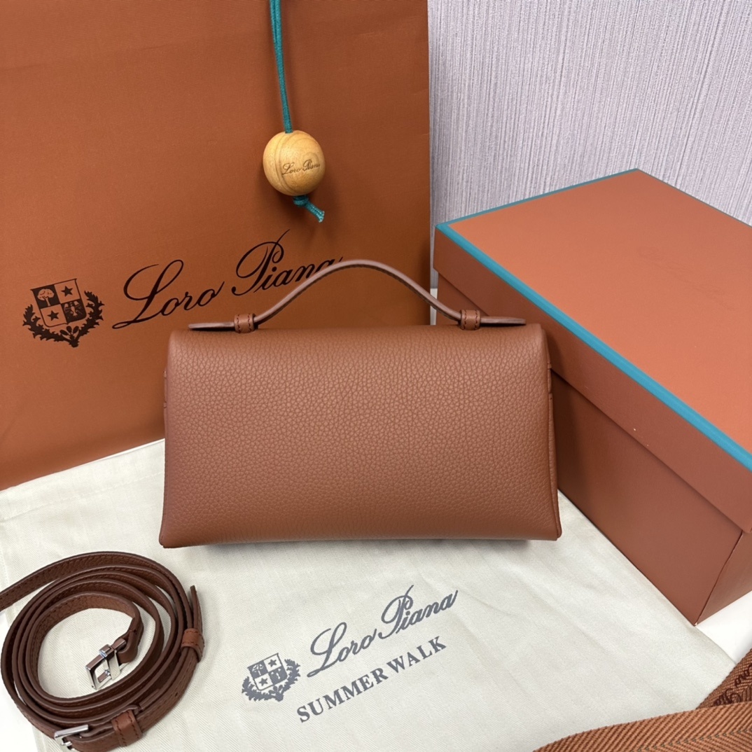 L19砖红色ExtrapocketL19系列手提/斜挎包不被定义的生活才最自在就像loropiana的材