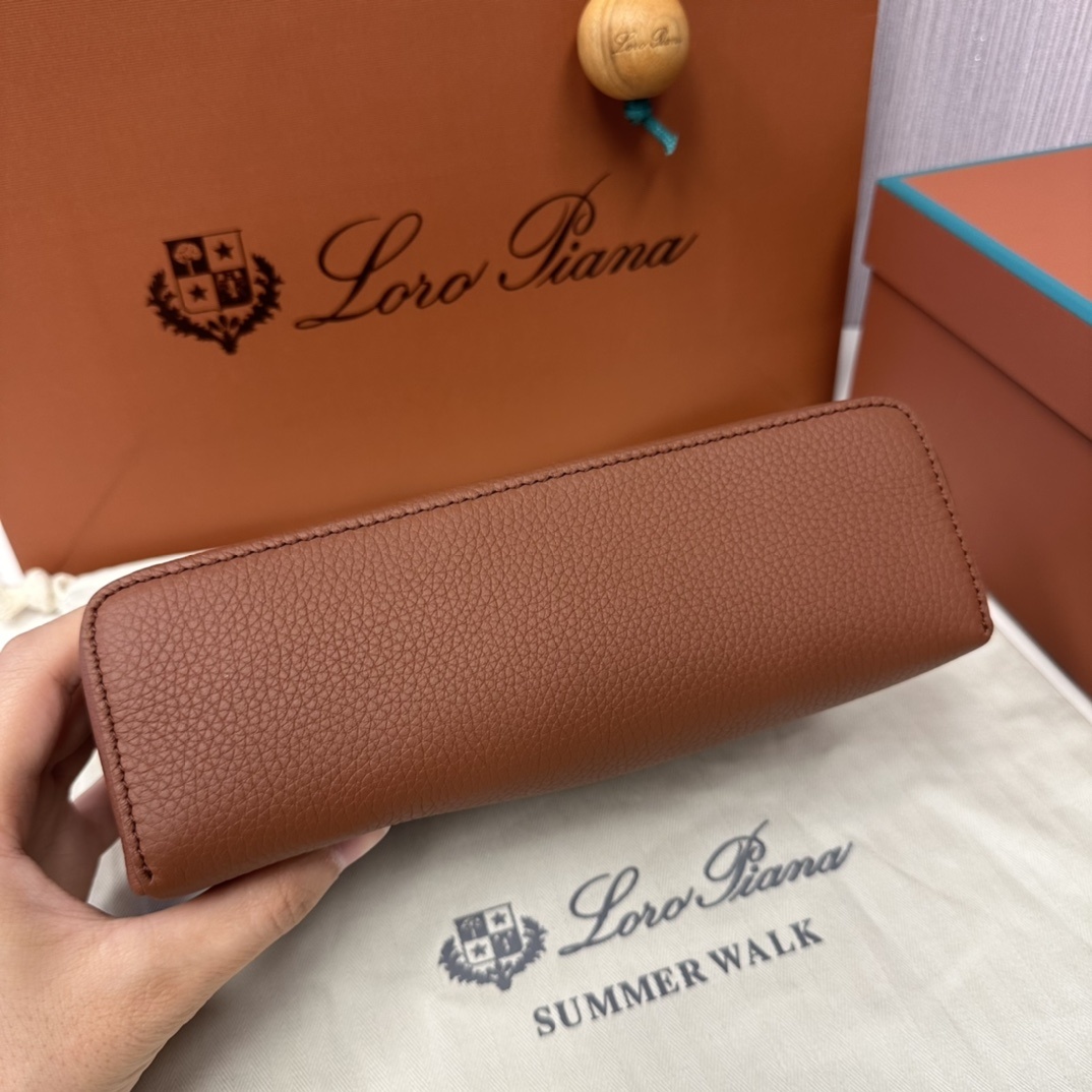 L19砖红色ExtrapocketL19系列手提/斜挎包不被定义的生活才最自在就像loropiana的材