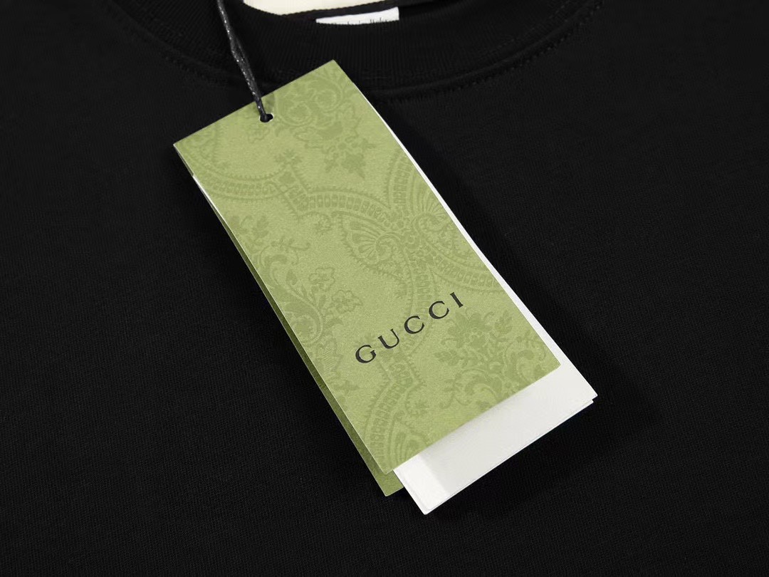 170 Gucci/古驰23ss经典logo大方块发泡印花短袖T恤