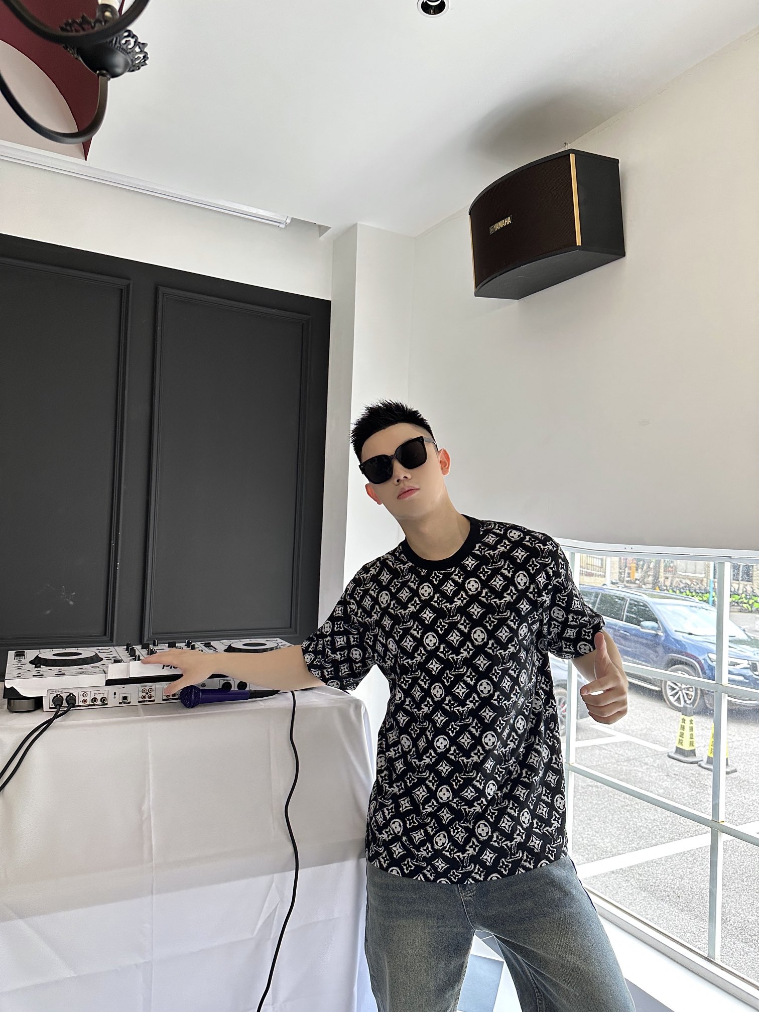 Louis Vuitton/路易威登 复古老花圆领短袖 上身效果#