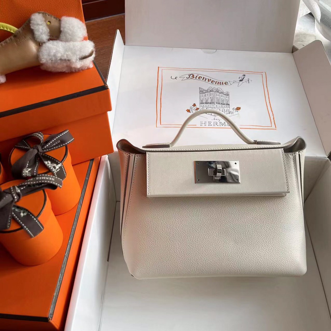 Hermès Milkshake White CK10, 3,000+ on the market, we offer the best at a good price, hermes2424 mini series, hand-sewn evercolor cowhide and swi