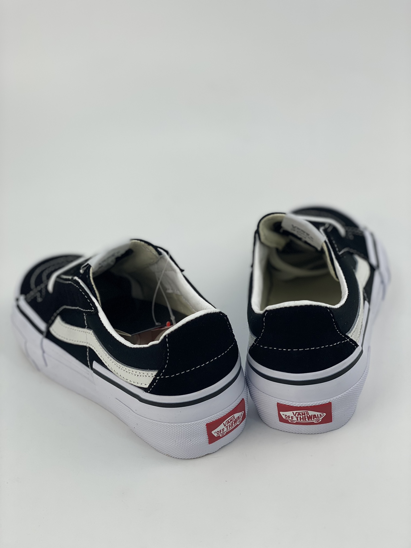 Vans Sk8-Low deconstruction is based on the classic shoe style Sk8-Low with black and white stripes