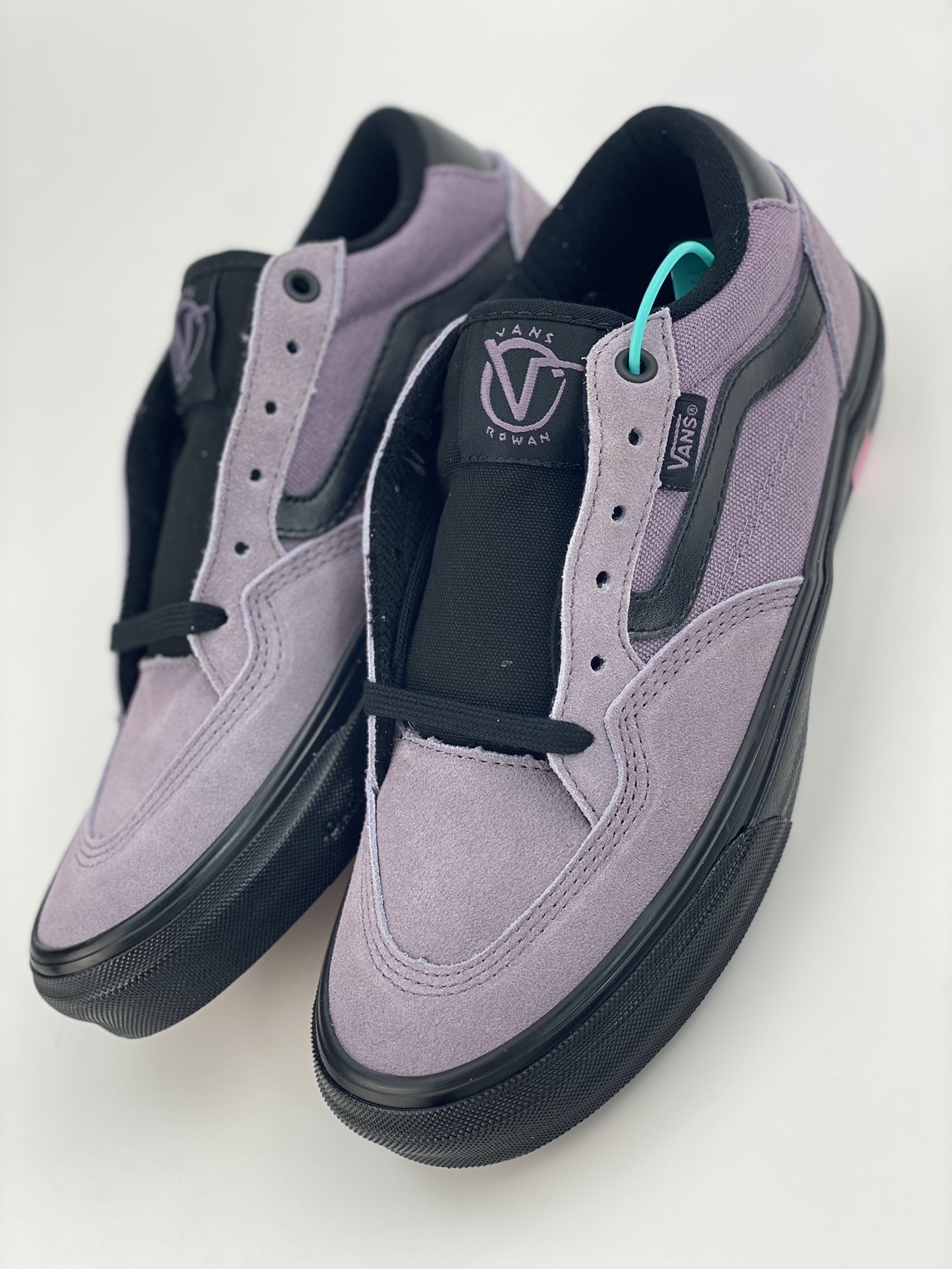 Vans official Rowan taro dark night black and purple men's and women's shoes professional skateboarding shoes Rowan taro and dark night black and purple men's and women's shoes professional skateboarding shoes