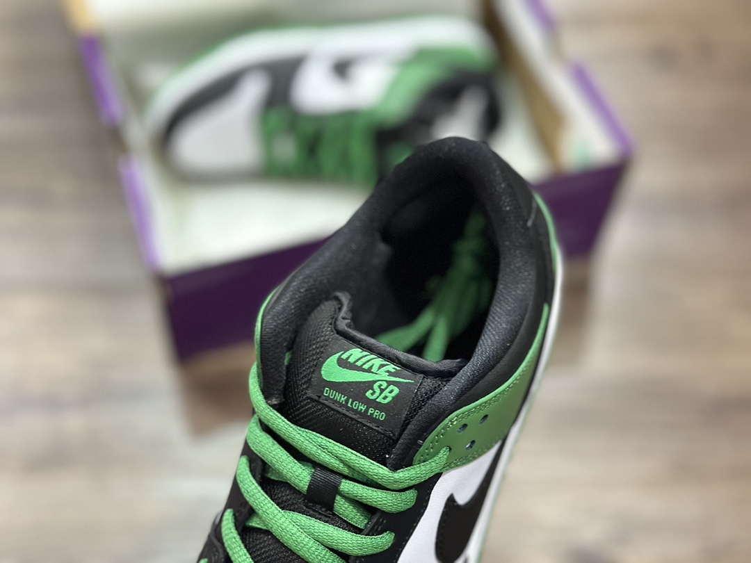 220 NIKE SB Dunk Low 低帮休闲运动鞋 BQ6817-302