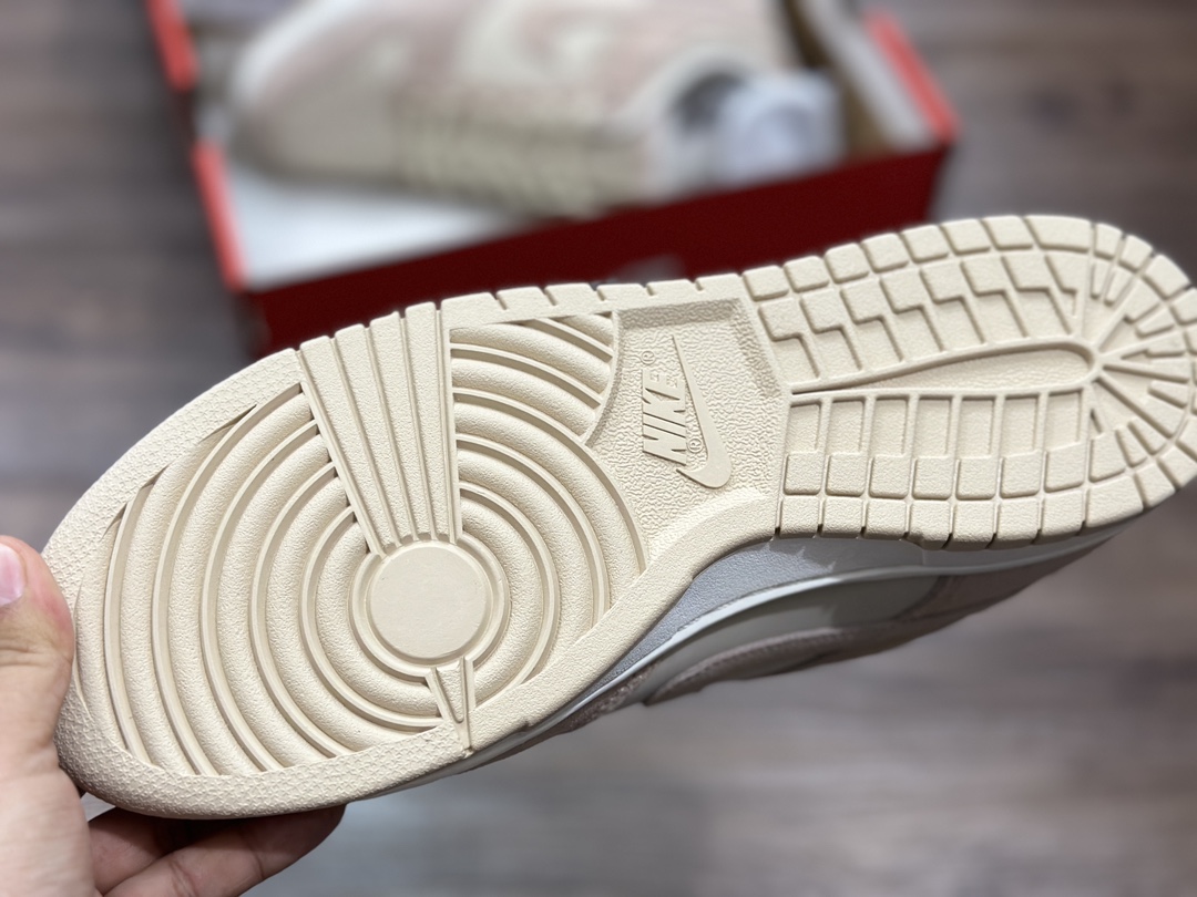 280 NIKE SB Dunk Low 低帮休闲运动鞋 FD0873-126