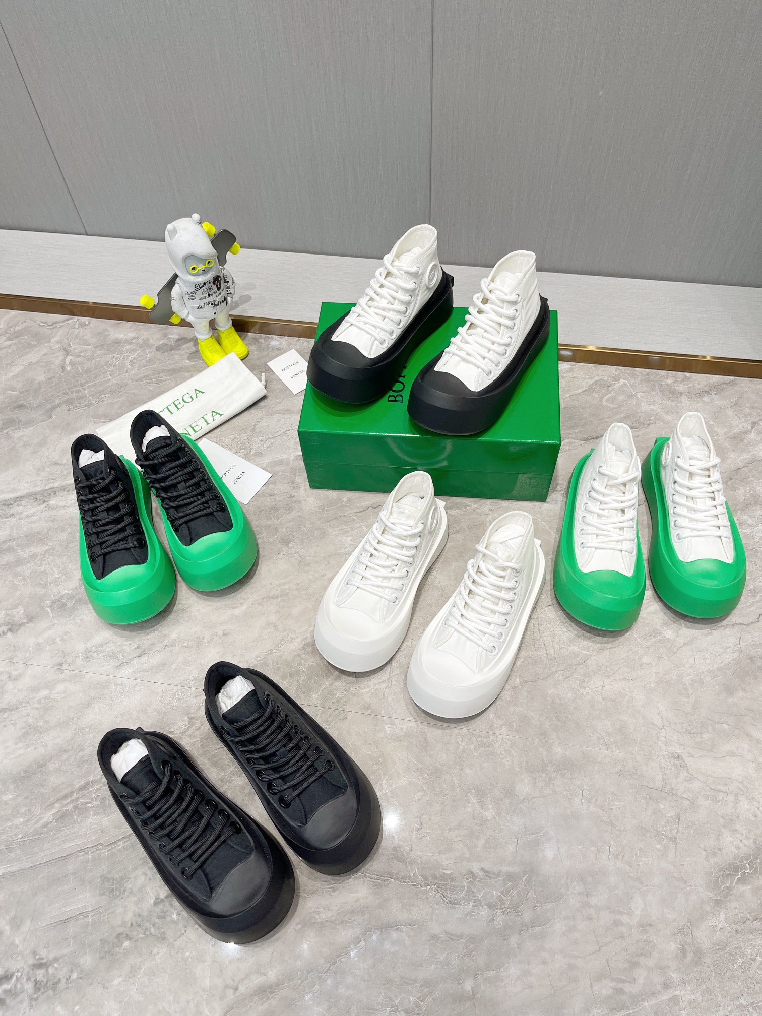 [Bottega Veneta Women
