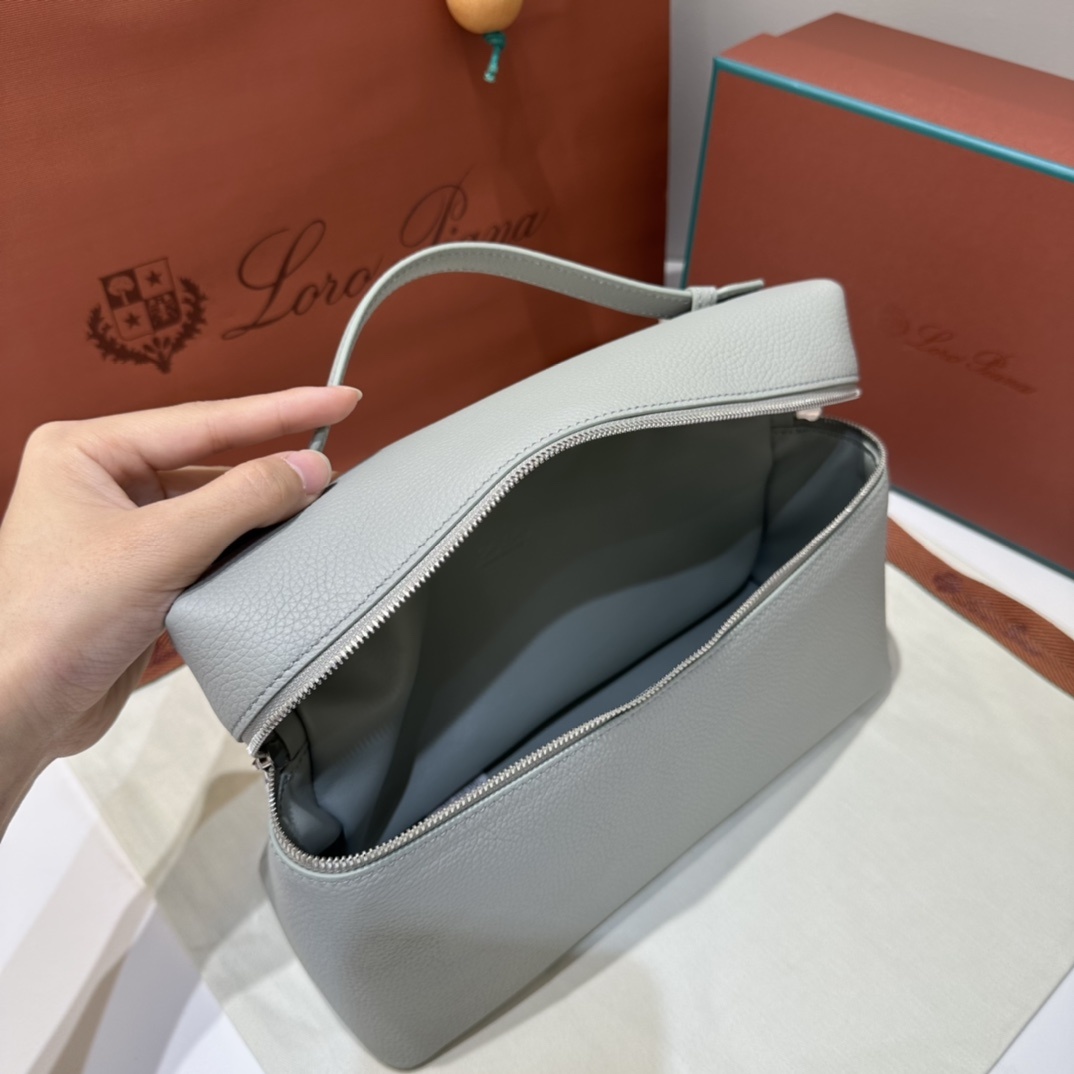 L27豆灰绿ExtrapocketL27系列手提/斜挎包不被定义的生活才最自在就像loropiana的材