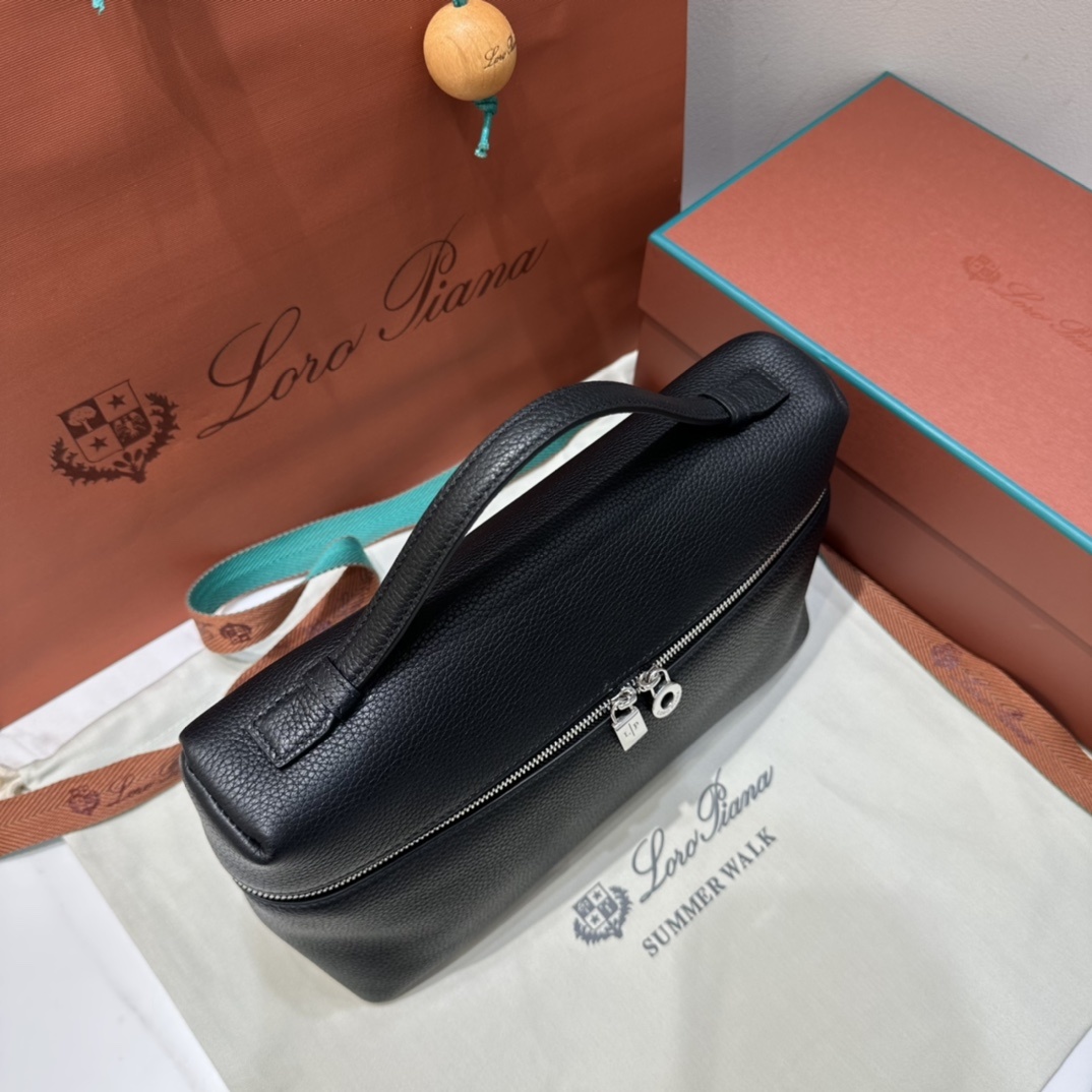 L27黑色ExtrapocketL27系列手提/斜挎包不被定义的生活才最自在就像loropiana的材质