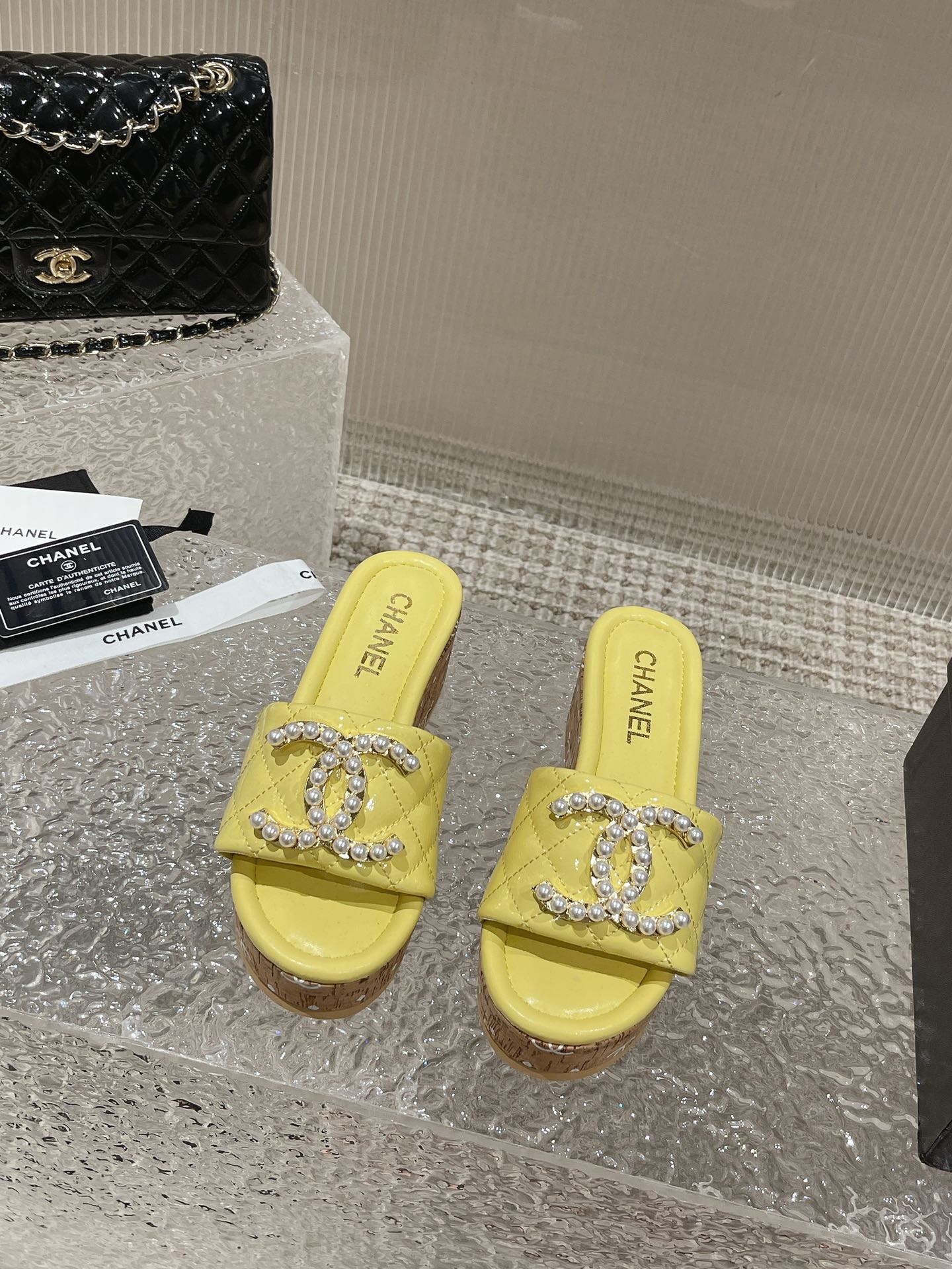 Lemon yellow B hot-selling slippers! Counter [authentic grade] version! ! Australia's latest officia