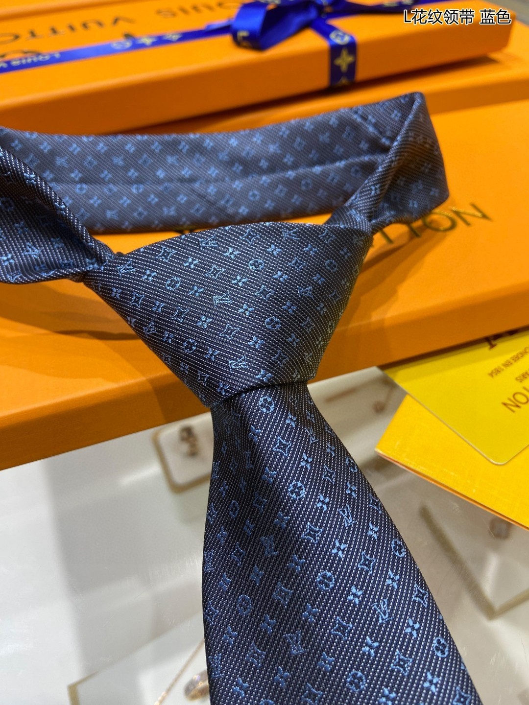 专柜同步男士领带系列L花纹领带稀有展