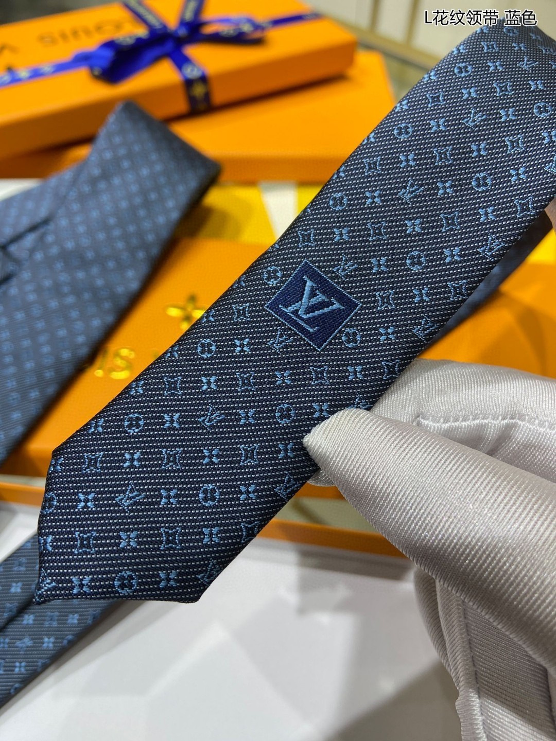专柜同步男士领带系列L花纹领带稀有展