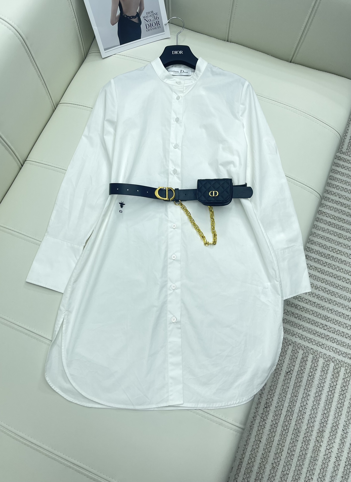 NO:696811,Dio* new products are on the shelves. Waist bag shirt dress. Customized YB density pure cotton material. Customized waist bag decoration. Shoulder cut. Loose straight fit. Simple and unobtrusive. Precise length. Diversify the shirt. Can be worn as a skirt or shirt. Recommended versatile items. Elegant temperament on the upper body. High version. 2 colors, dior, skirts,19860909Dio* 新品上架 腰包衬衣裙 定制YB密度纯棉材质 定制腰包装饰 收肩剪裁 宽松直筒版型 简约不挑人 精准长度 让衬衣穿搭多元化 可裙子可衬衣 推荐入的百搭单品 上身优雅气质  高版本 2色,,dior,skirts,,Women's clothing