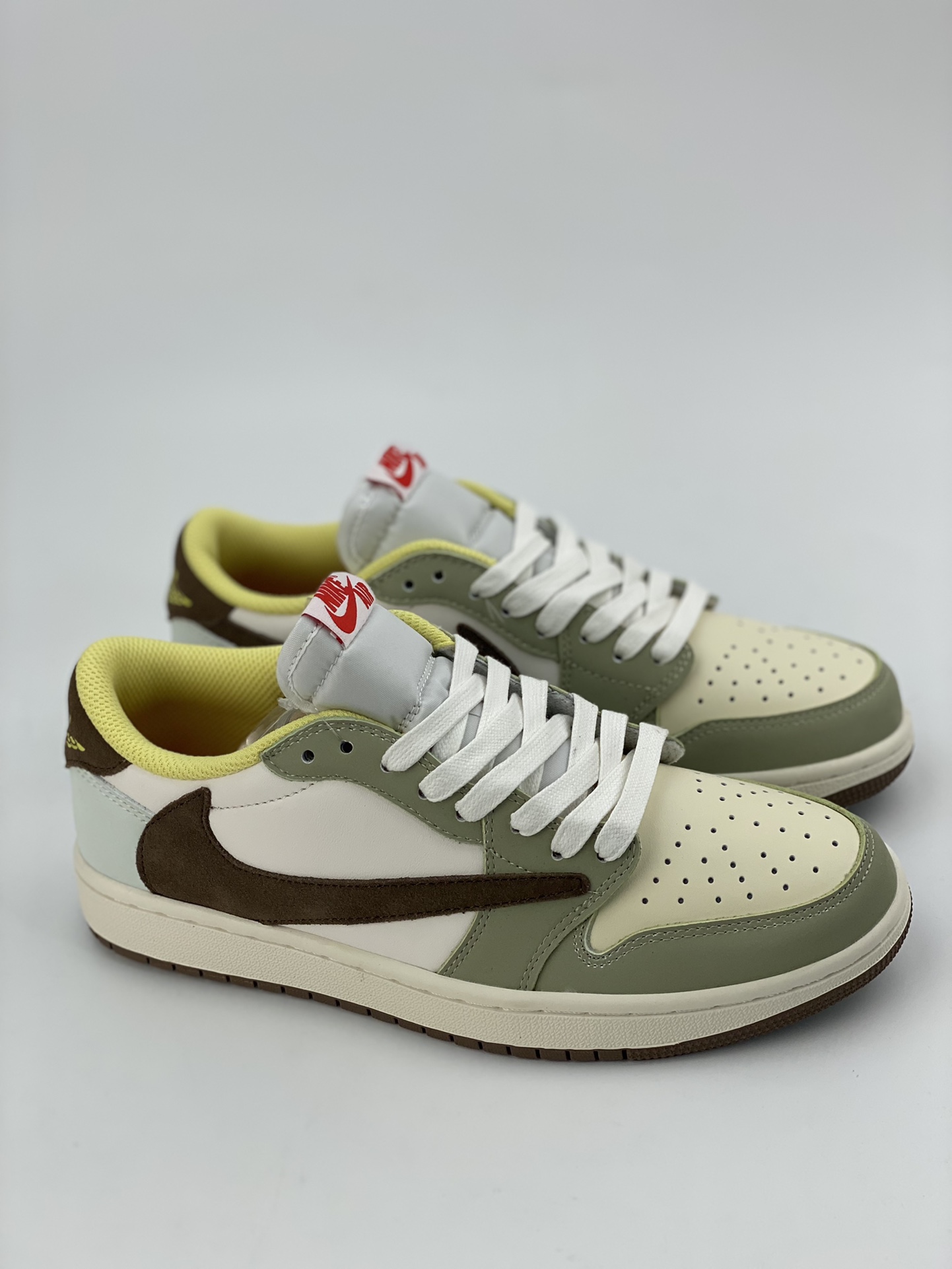 220 Fragment x TS x Air Jordan 1 Low 白绿倒钩低帮 DM7866-603-莆田鞋,莆田鞋货源,高仿鞋,高仿鞋货源,安福档口,莆田高仿鞋,莆田鞋批发,高仿鞋批发,莆田高仿运动鞋,高仿运动鞋,莆田运动鞋 220 Fragment x TS x Air Jordan 1 Low 白绿倒钩低帮 DM7866-603