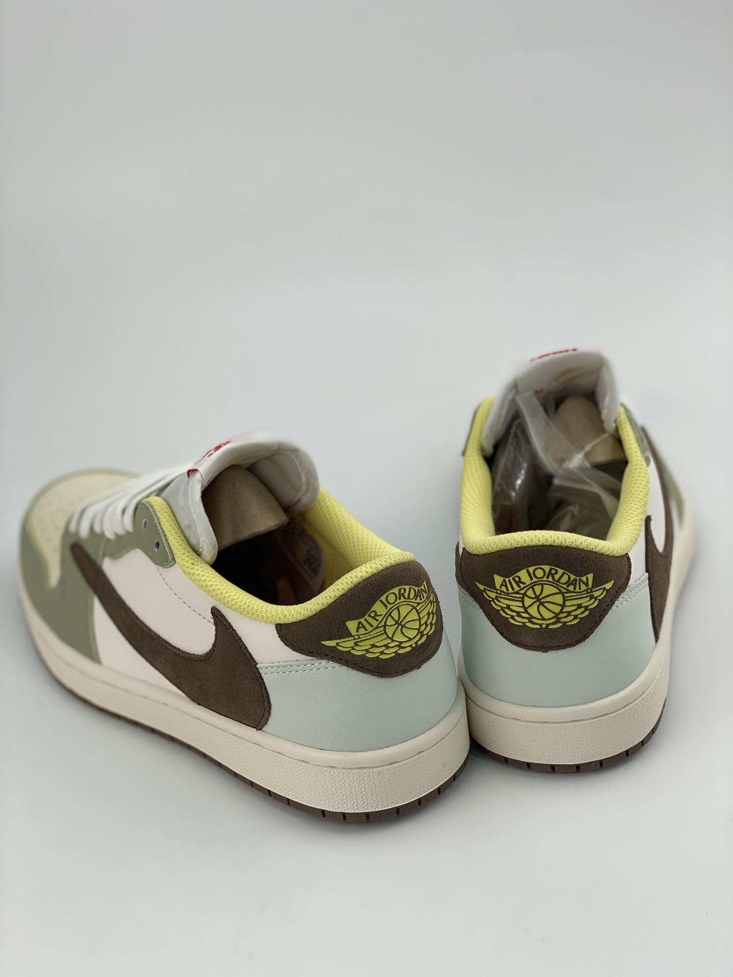 220 Fragment x TS x Air Jordan 1 Low 白绿倒钩低帮 DM7866-603-莆田鞋,莆田鞋货源,高仿鞋,高仿鞋货源,安福档口,莆田高仿鞋,莆田鞋批发,高仿鞋批发,莆田高仿运动鞋,高仿运动鞋,莆田运动鞋 220 Fragment x TS x Air Jordan 1 Low 白绿倒钩低帮 DM7866-603