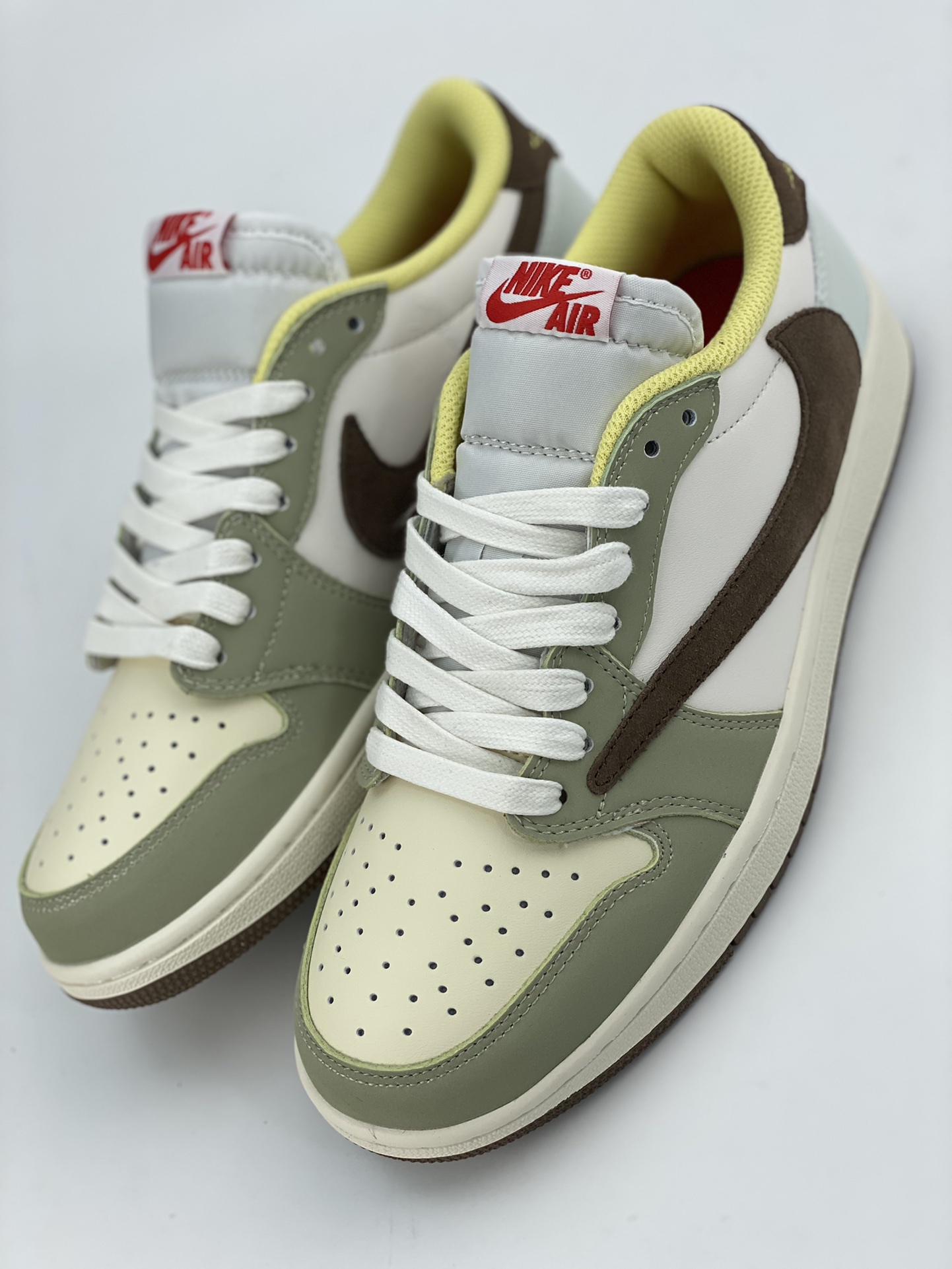 220 Fragment x TS x Air Jordan 1 Low 白绿倒钩低帮 DM7866-603-莆田鞋,莆田鞋货源,高仿鞋,高仿鞋货源,安福档口,莆田高仿鞋,莆田鞋批发,高仿鞋批发,莆田高仿运动鞋,高仿运动鞋,莆田运动鞋 220 Fragment x TS x Air Jordan 1 Low 白绿倒钩低帮 DM7866-603