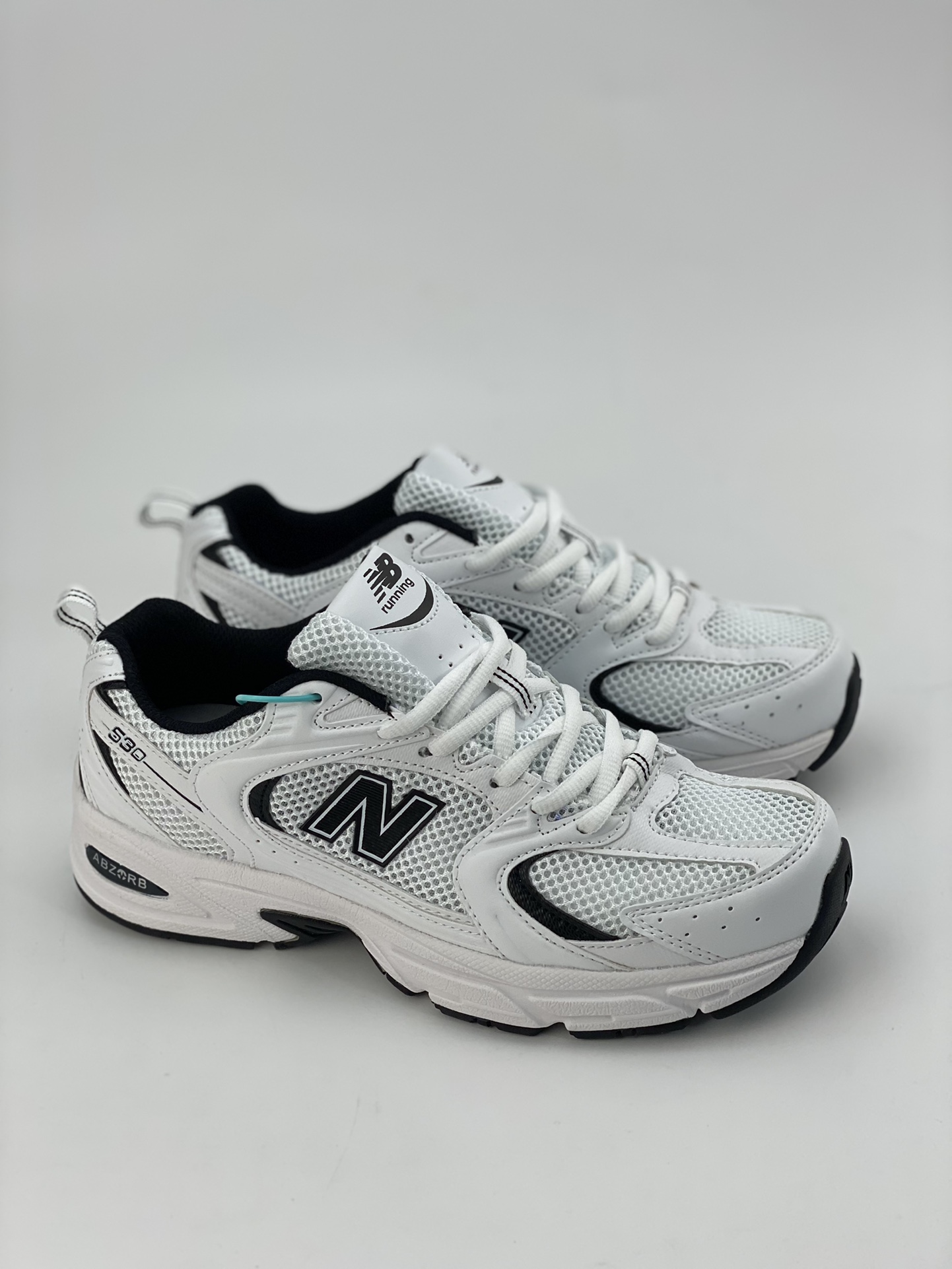 160 新百伦New Balance MR530系列 复古老爹风网布跑步休闲运动鞋 MR530EWB