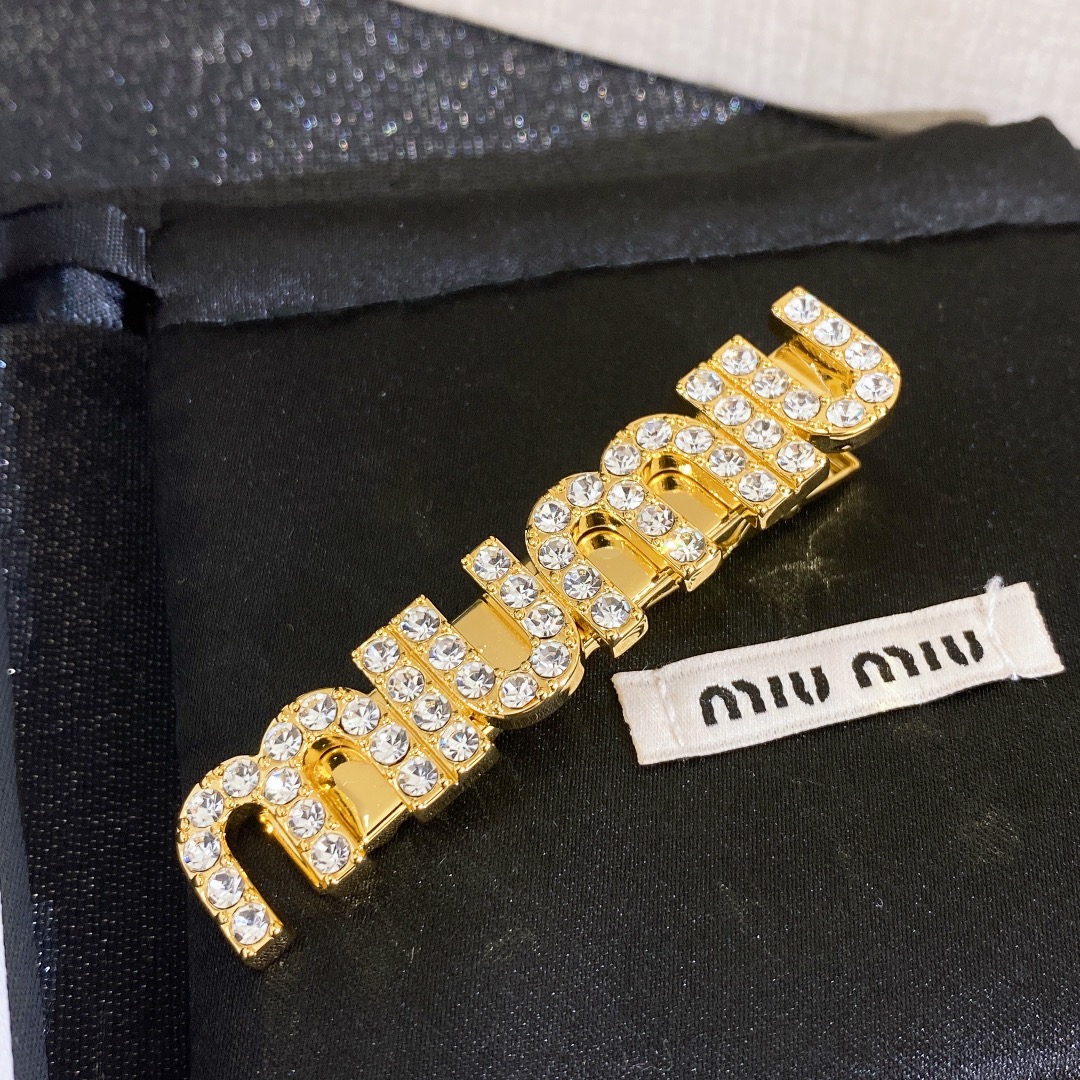 缪缪 Miu Miu 高级成衣风衣外套及大衣服饰 #78763256 2