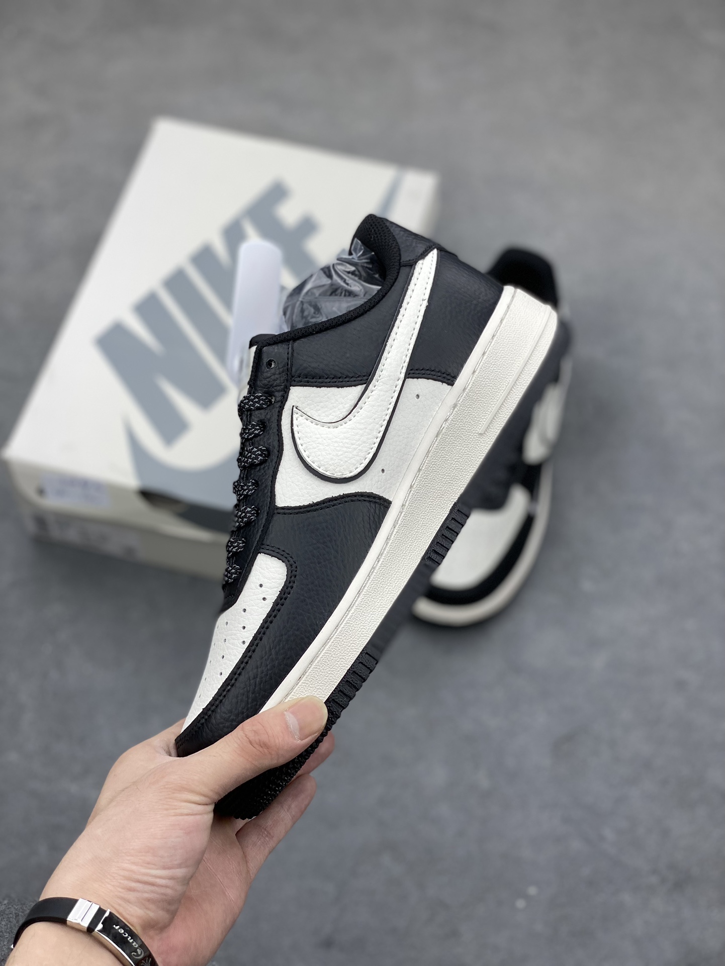 Nike Air Force 1 '07 Low Tiffany & Co. Black/White Panda Sneakers 4 i1686685642 5053 2