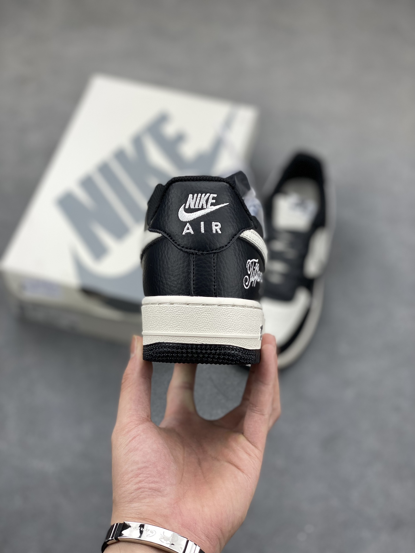 Nike Air Force 1 '07 Low Tiffany & Co. Black/White Panda Sneakers 5 i1686685642 5379 3
