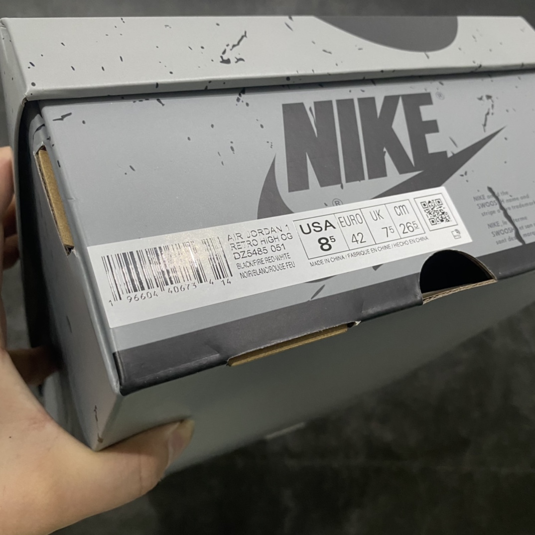 图片[9]-【DY纯原】Air Jordan 1 High \”Washed Heritage\” AJ1水洗灰 货号：DZ5485-051 全鞋电脑针车 精确间距匹配 采用头层皮革鞋面材质 用料绝不含糊 全方位比对原鞋皮料全程玻璃冲刀 冲裁 清洁度完美 漏斗收腰 底线拉帮 LOGO立体 配件齐全 市场第一梯队品质 尺码：40 40.5 41 42 42.5 43 44 44.5 45 46 47.5-选品中心