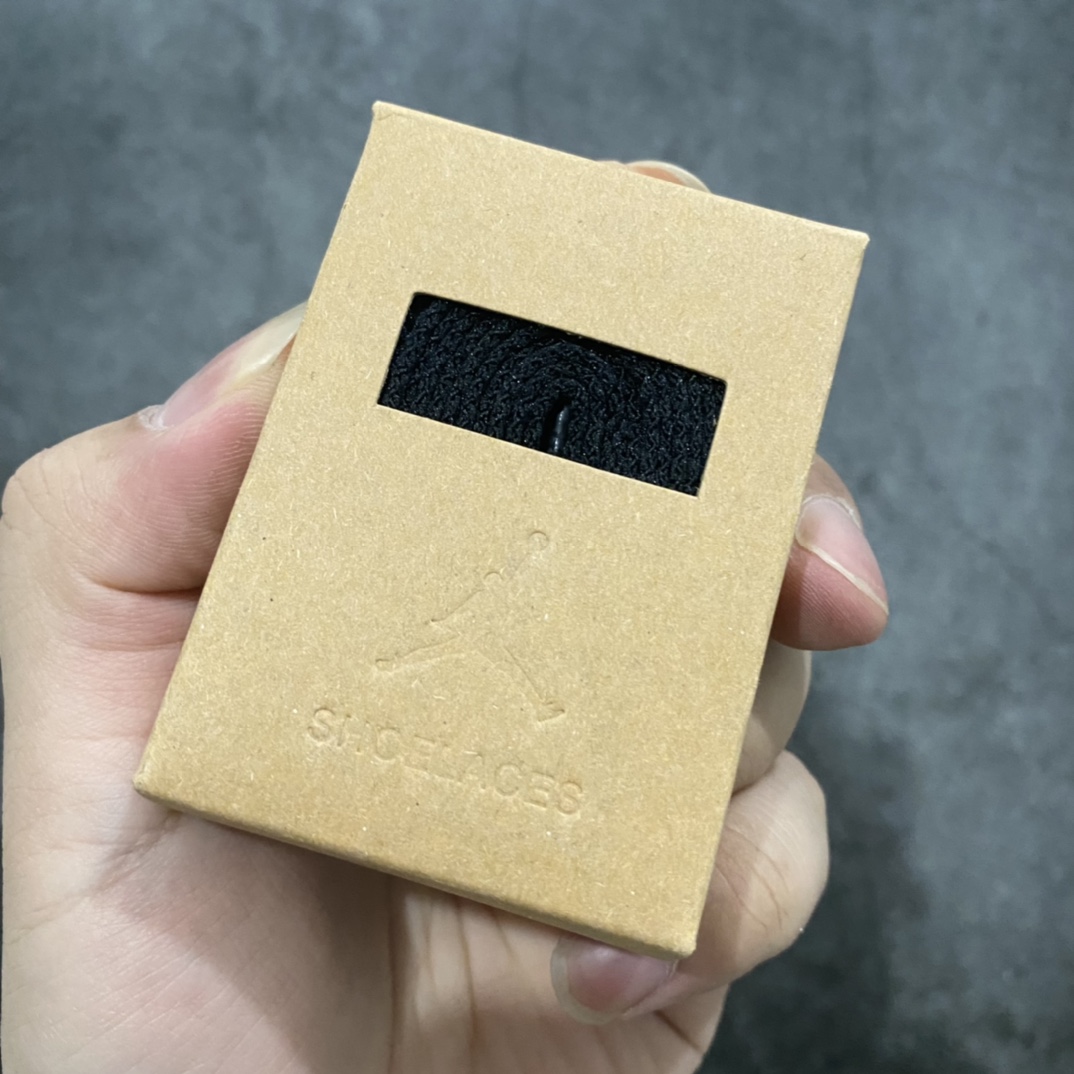 图片[8]-【DY纯原】Air Jordan 1 High \”Washed Heritage\” AJ1水洗灰 货号：DZ5485-051 全鞋电脑针车 精确间距匹配 采用头层皮革鞋面材质 用料绝不含糊 全方位比对原鞋皮料全程玻璃冲刀 冲裁 清洁度完美 漏斗收腰 底线拉帮 LOGO立体 配件齐全 市场第一梯队品质 尺码：40 40.5 41 42 42.5 43 44 44.5 45 46 47.5-选品中心