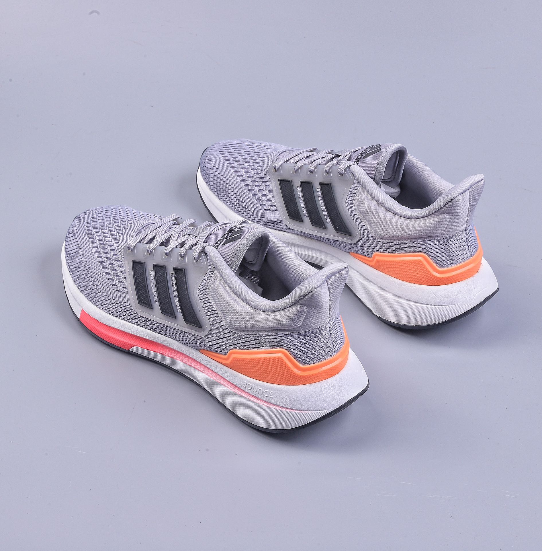 Adidas EQ21 RUN officially launches retro running shoes GZ0602 simultaneously