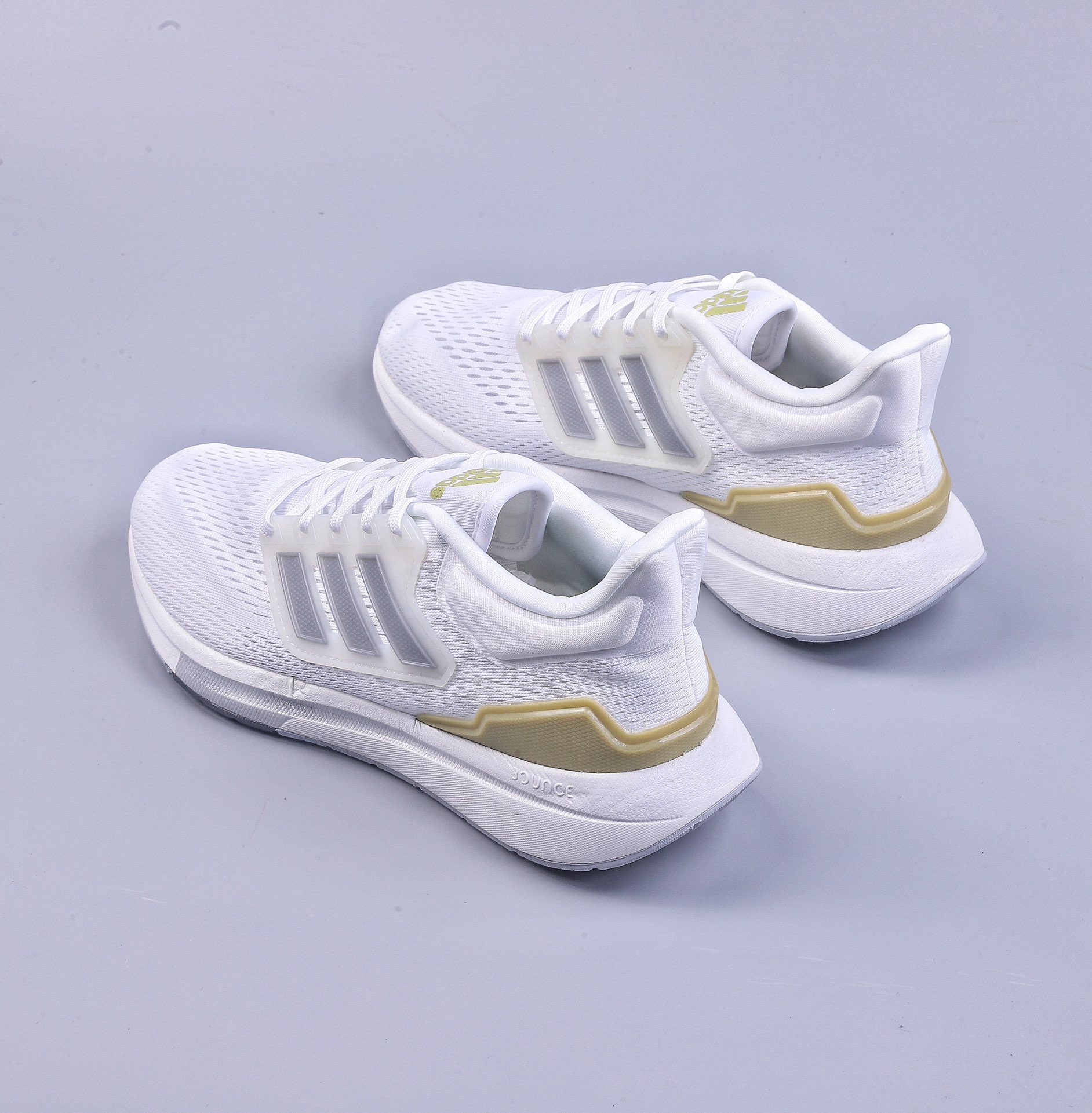 Adidas EQ21 RUN officially launched retro running shoes GZ0591 simultaneously