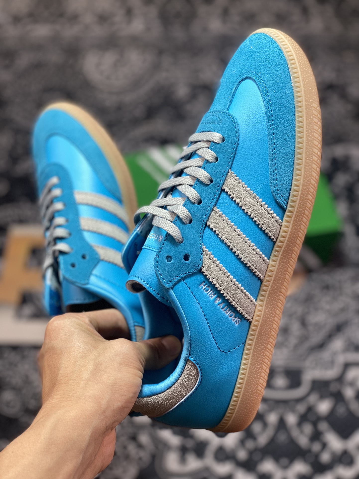 Sporty & Rich x Adidas Originals Samba OG Samba Series Gentlemen's Sneakers ”Sky Blue Gray Raw Gum Sole” IE6975