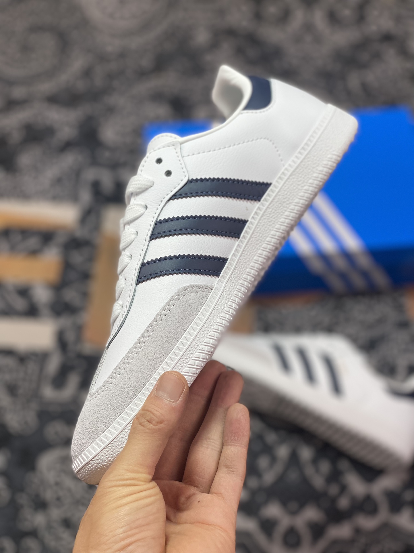 Adidas Originals Samba OG Samba Series Gentleman's Moral Training Football Style Versatile Low-top Sneakers ”Leather White Gray Navy Blue” GW3158