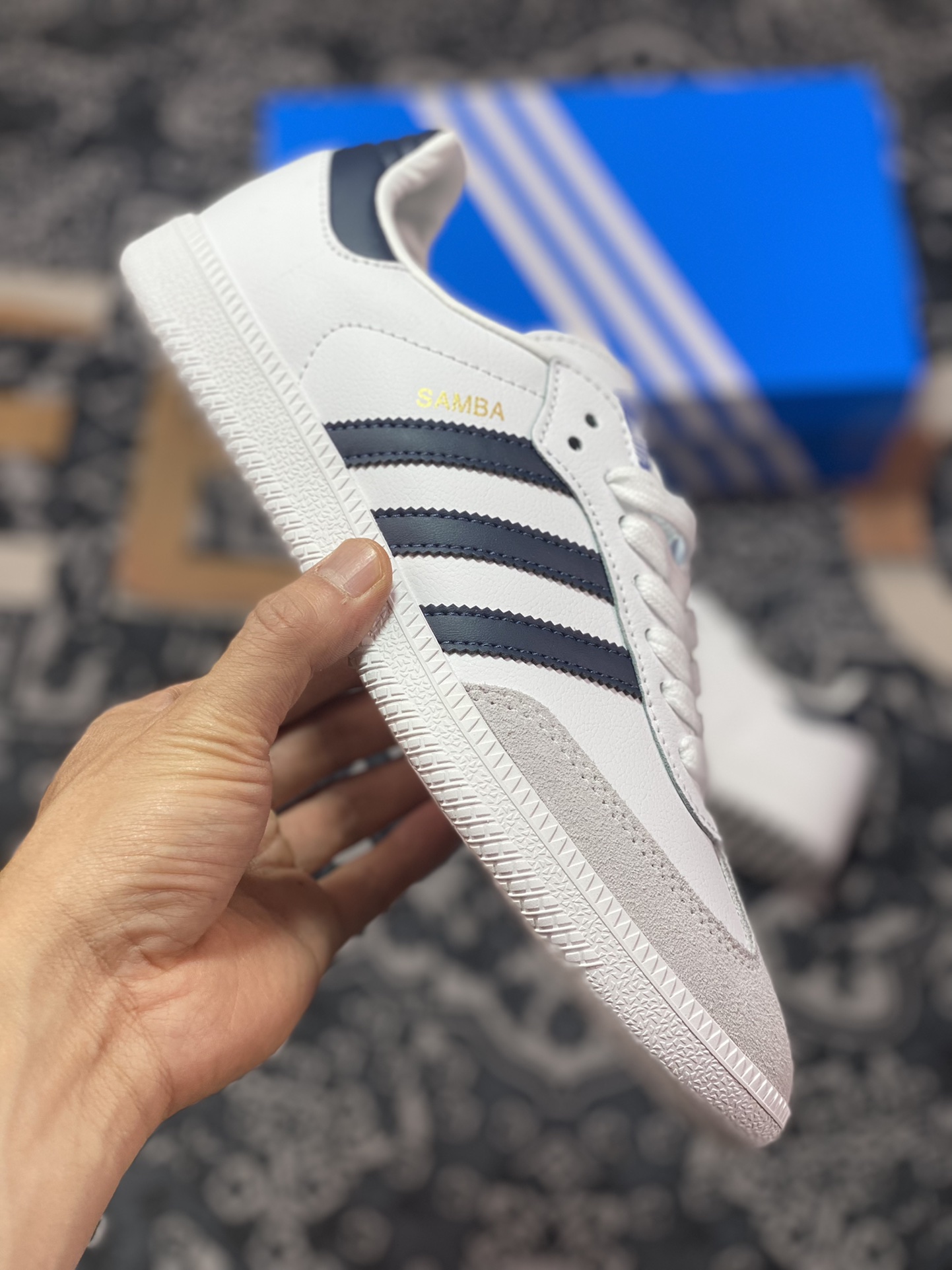 Adidas Originals Samba OG Samba Series Gentleman's Moral Training Football Style Versatile Low-top Sneakers ”Leather White Gray Navy Blue” GW3158