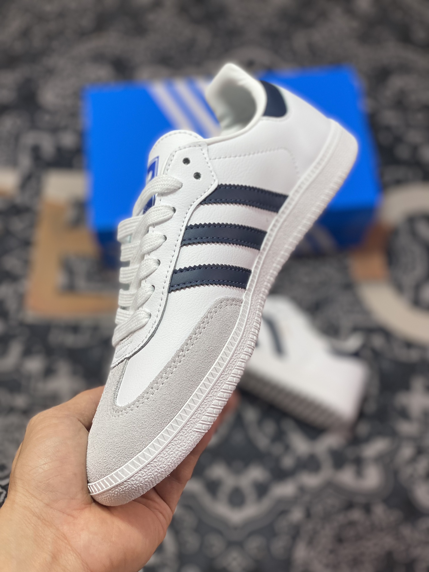 Adidas Originals Samba OG Samba Series Gentleman's Moral Training Football Style Versatile Low-top Sneakers ”Leather White Gray Navy Blue” GW3158