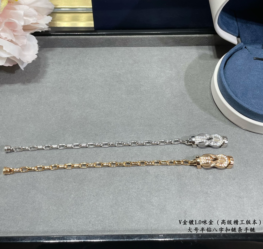  V金材质  大号全长17.18.19💥新品发布❤️  费雷德 大号半钻八字扣链条手链👉🏻大牌 时尚 精