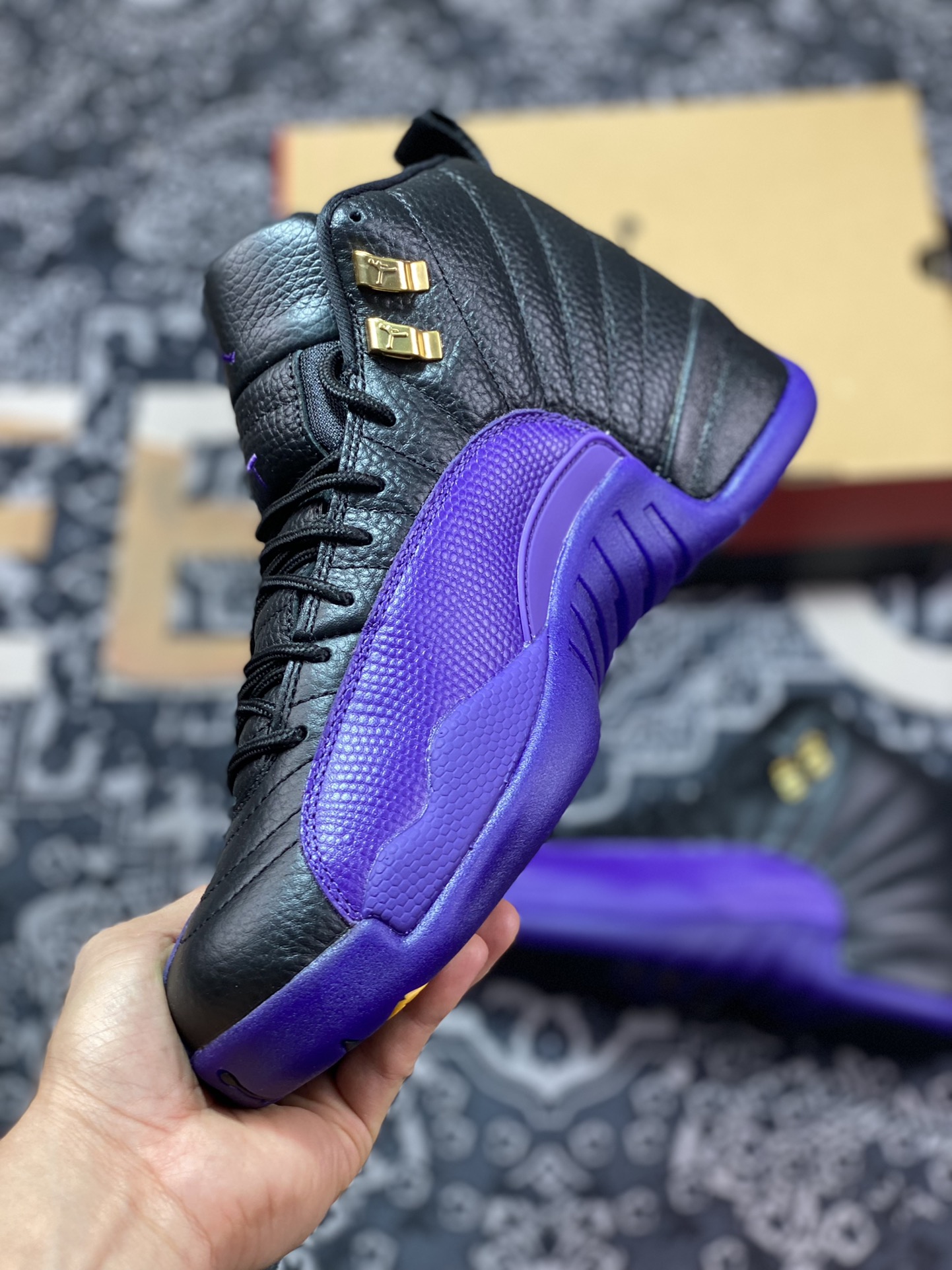 Air Jordan 12 ”Field Purple” Purple Black CT8013-057