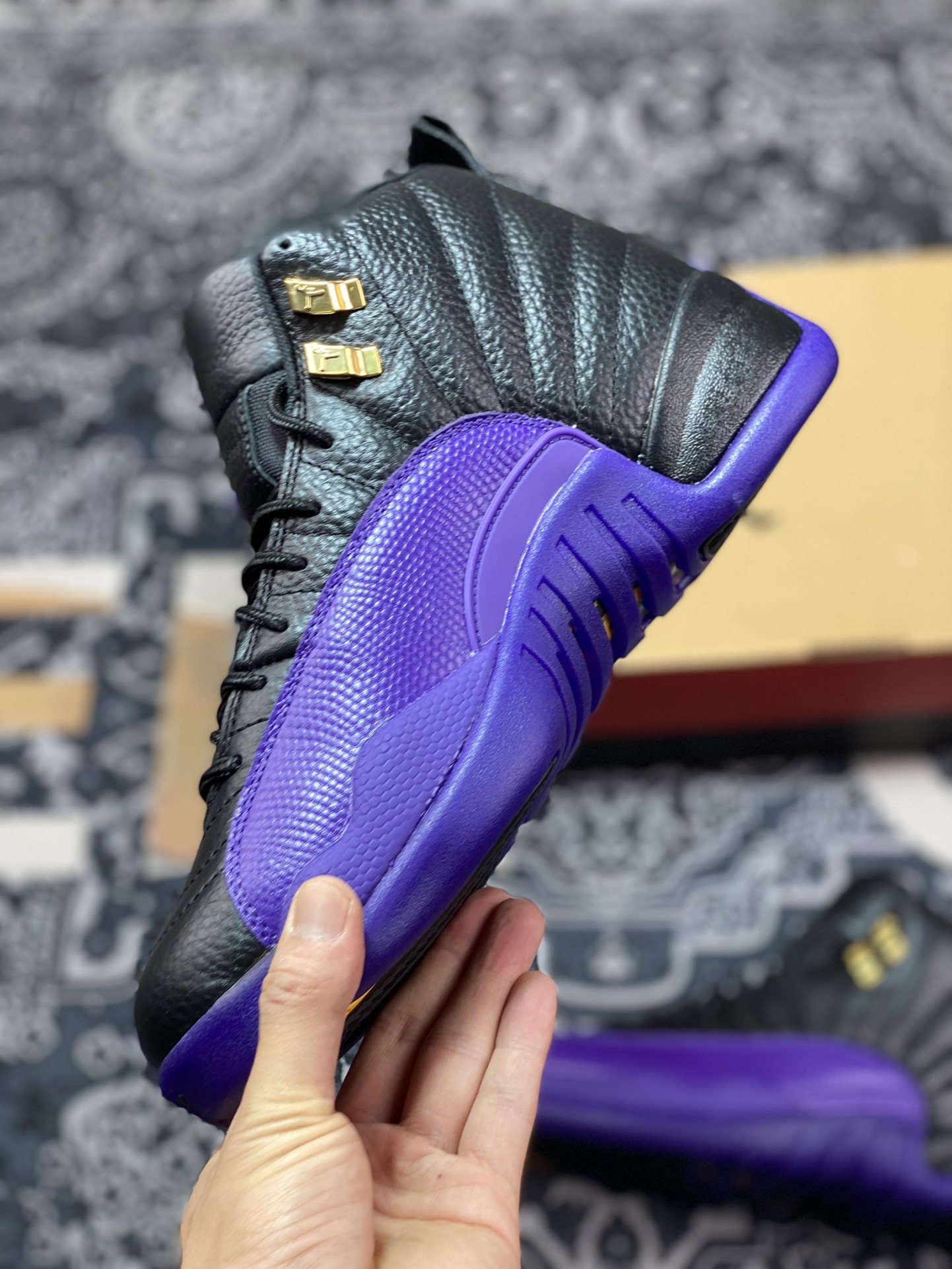 Air Jordan 12 ”Field Purple” Purple Black CT8013-057