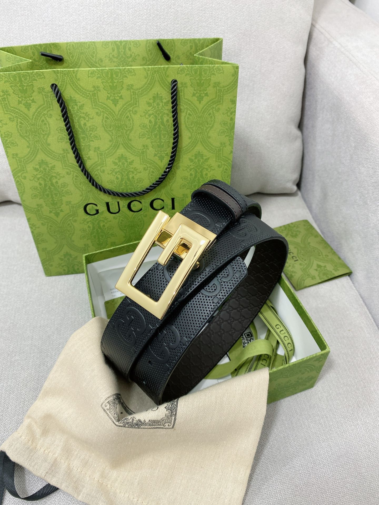 Gucci海外专柜同步新款双面可用原单腰带进口原厂头层牛皮搭配精品旋转扣头宽度3.5cm