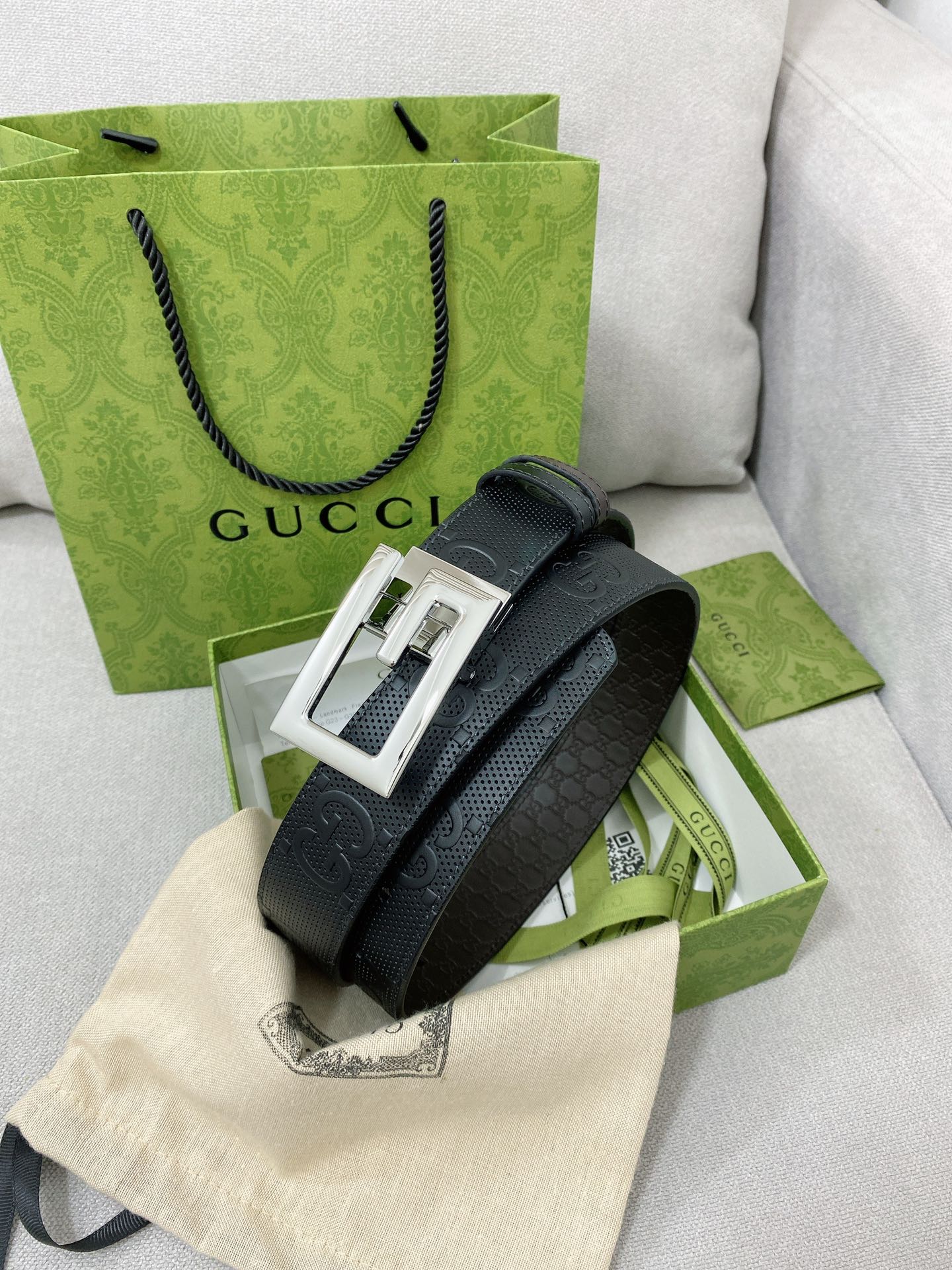 Gucci海外专柜同步新款双面可用原单腰带进口原厂头层牛皮搭配精品旋转扣头宽度3.5cm