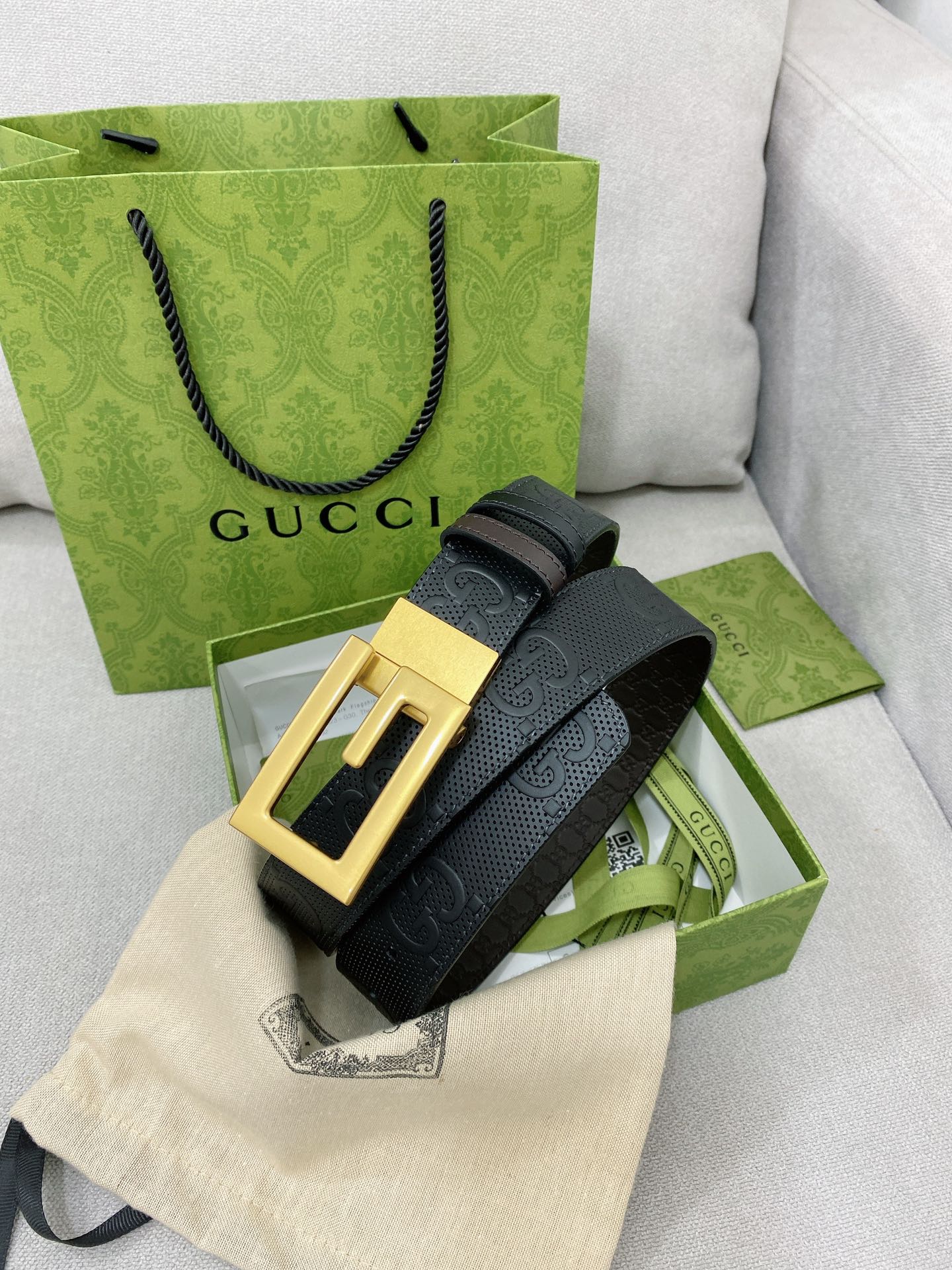 Gucci海外专柜同步新款双面可用原单腰带进口原厂头层牛皮搭配精品旋转扣头宽度3.5cm