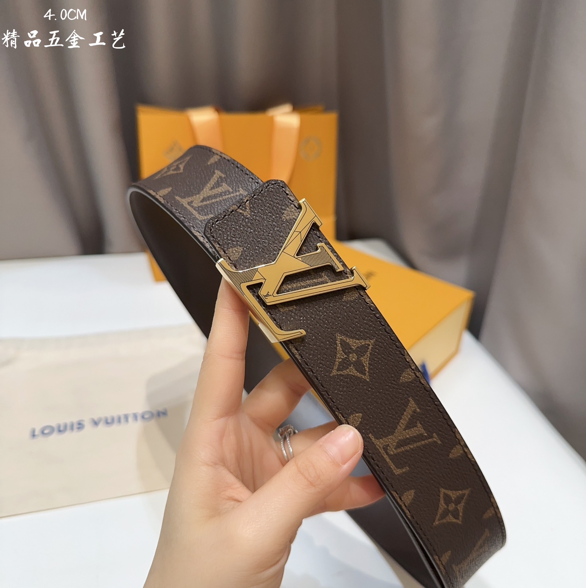 同步LV路易男士宽度4.0CM简单大