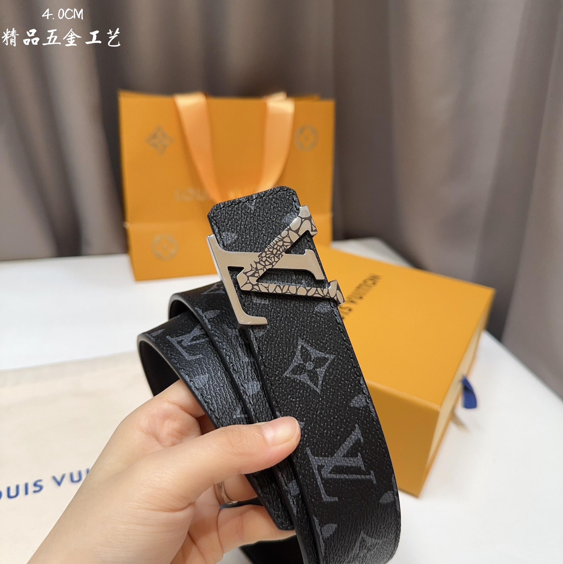 同步LV路易男士宽度4.0CM简单大