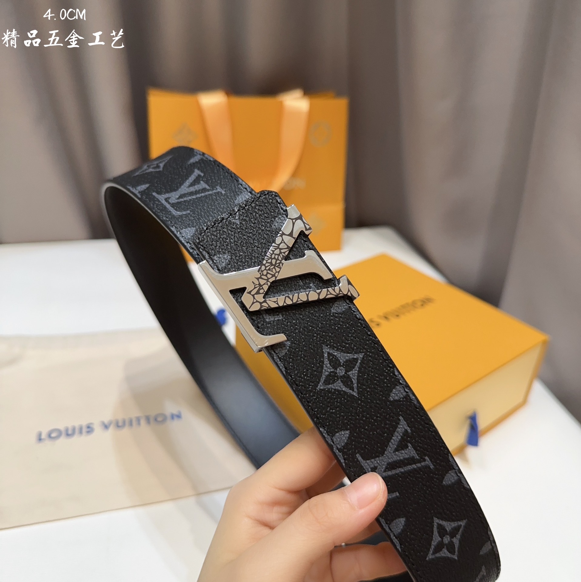同步LV路易男士宽度4.0CM简单大