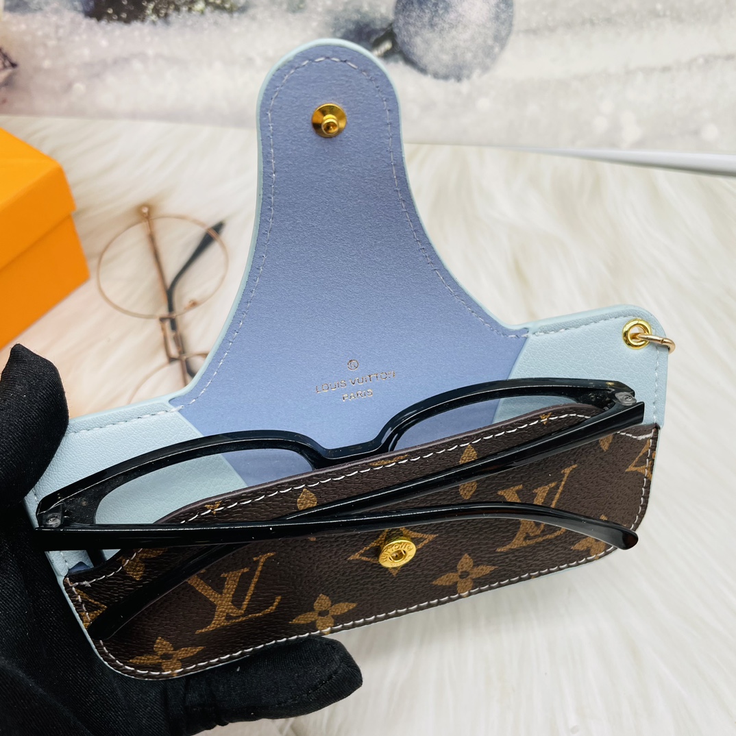 Leather glasses case, different colors
