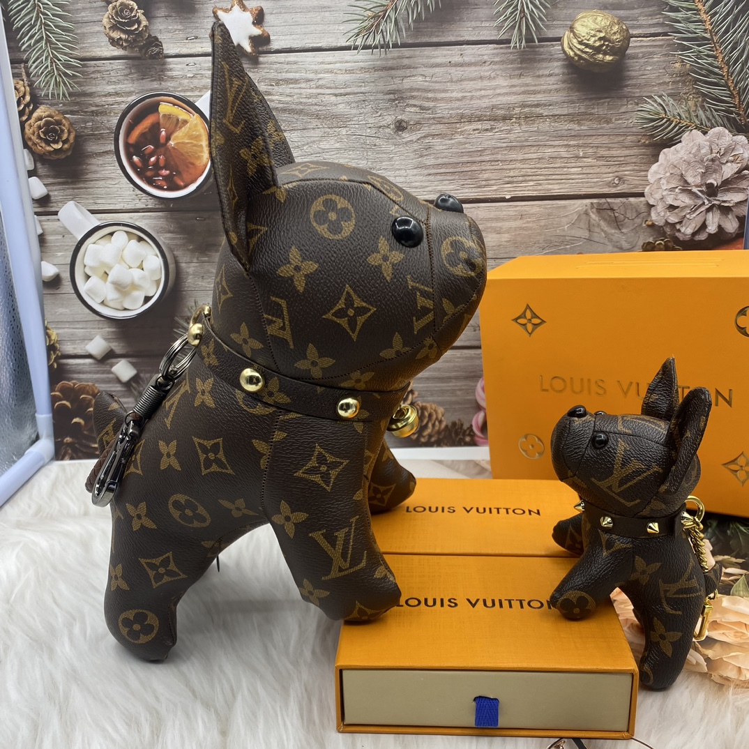 Front view of the bulldog doll handbag