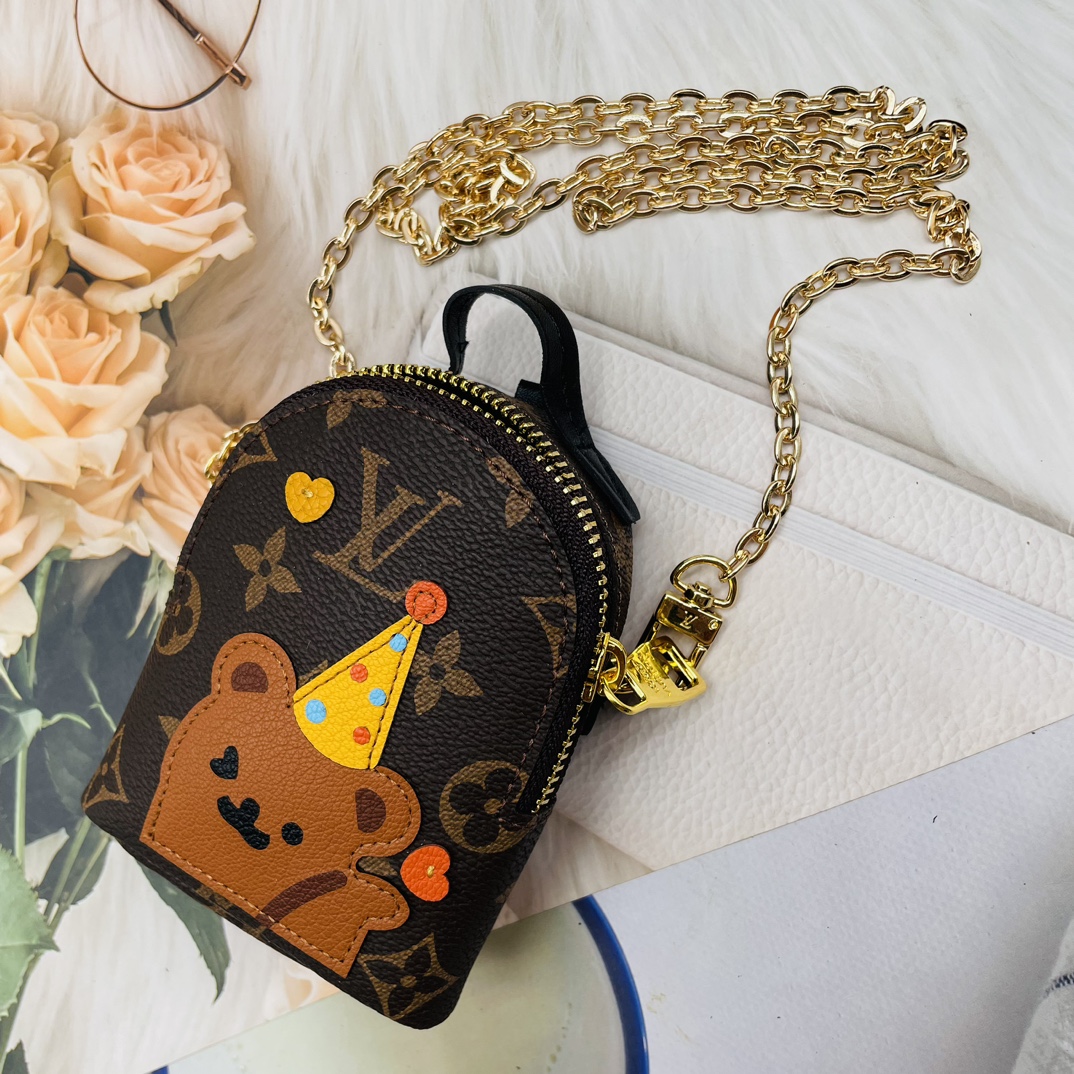 Cute Chain Handbag - Interior