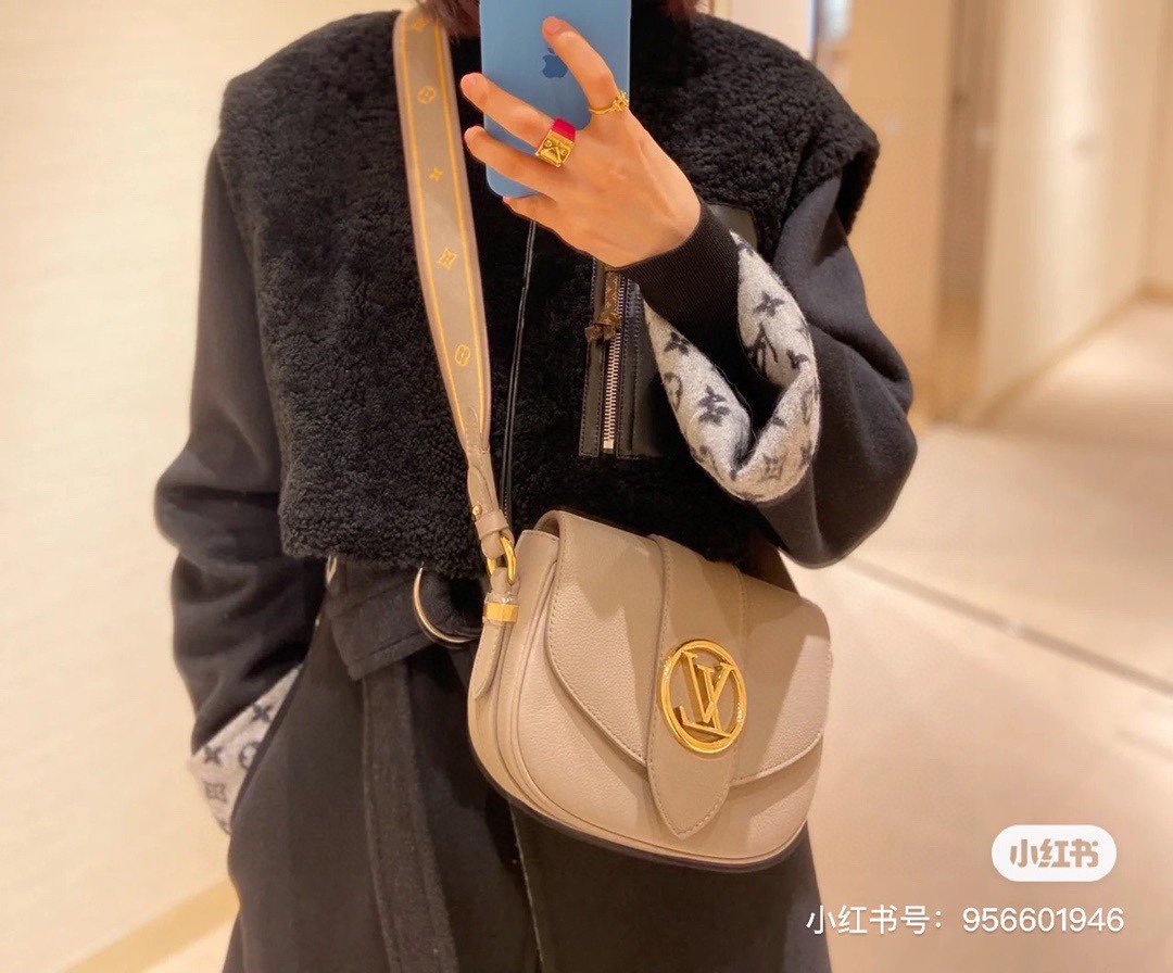 Chanel Frame in Chain Tote Bag