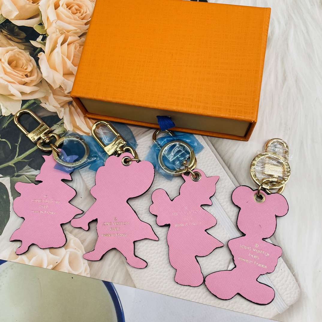 Pig leather keychain in gift wrapping